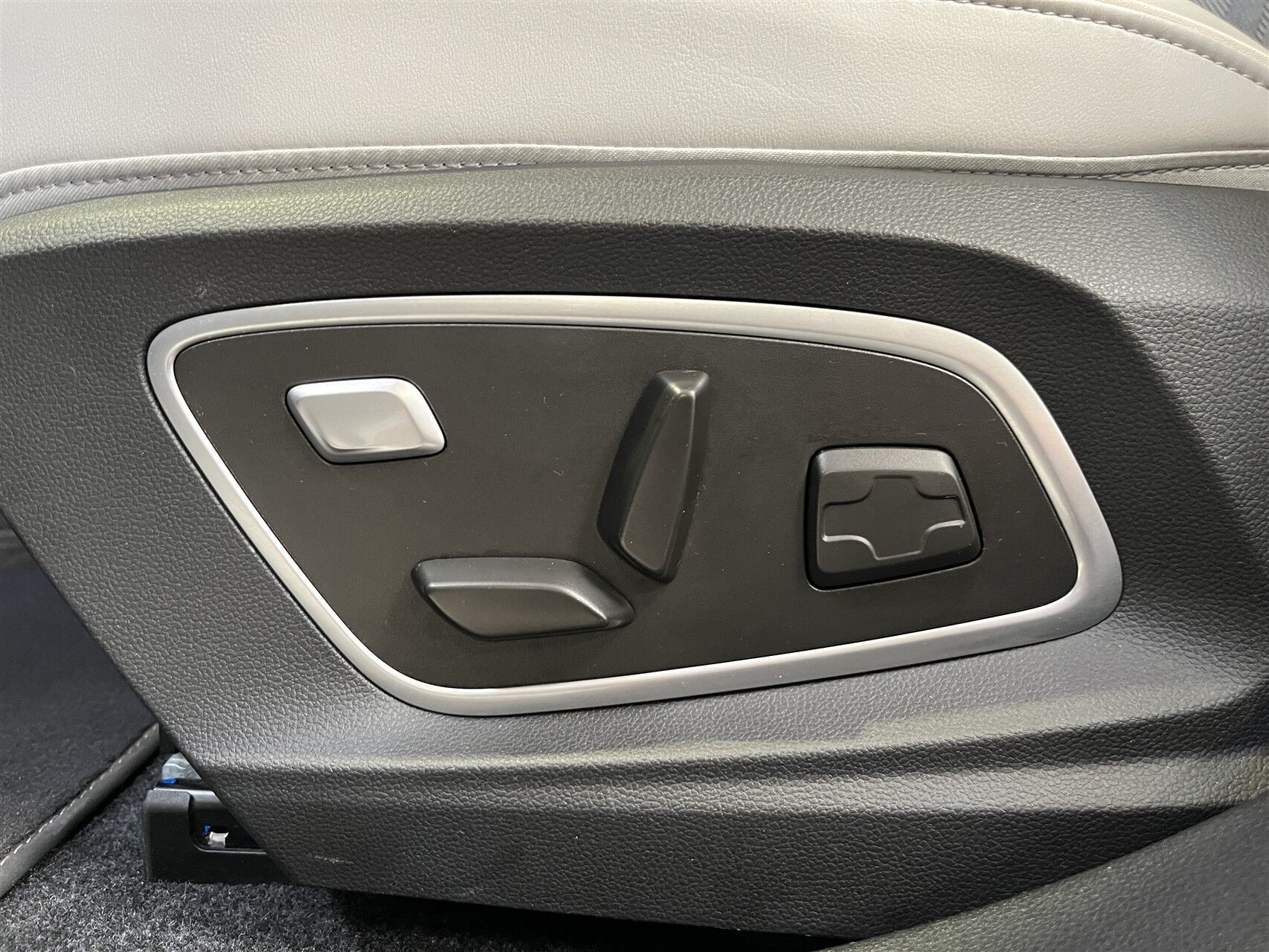 Billede af Renault Scénic E-TECH Iconic 87 kWh 220HK Aut. 