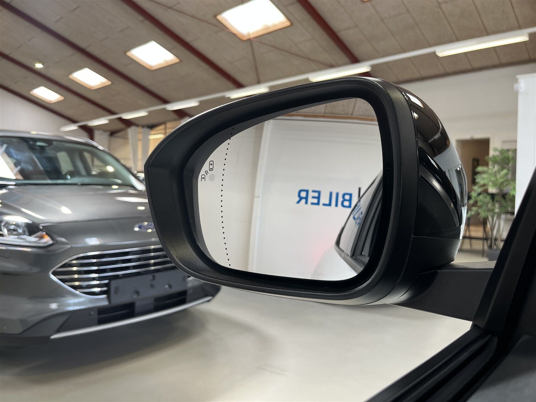 Billede af Renault Scénic E-TECH Iconic 87 kWh 220HK Aut. 