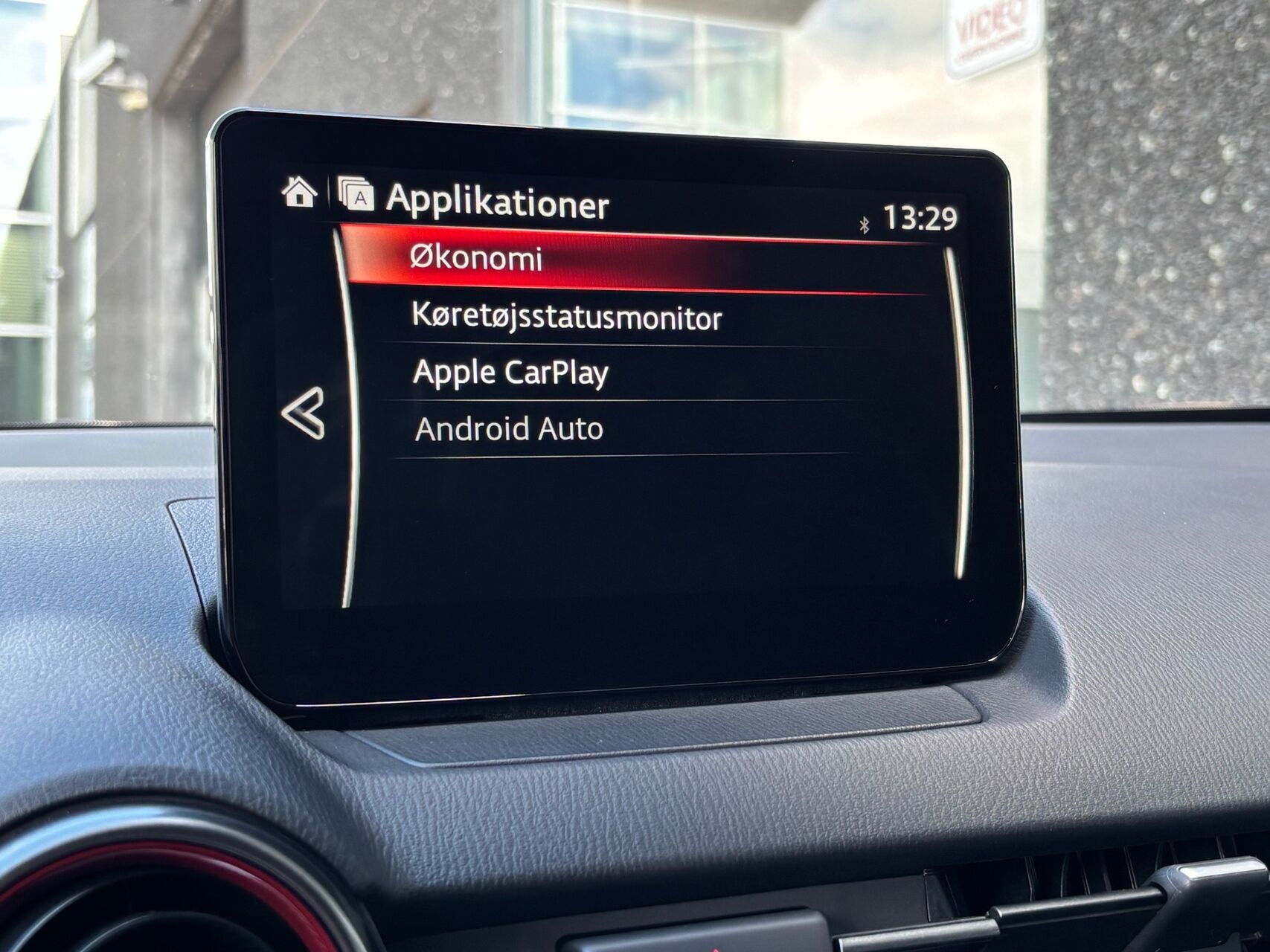 Billede af Mazda 2 1,5 Skyactiv-G Homura AKA 90HK 5d 6g Aut.
