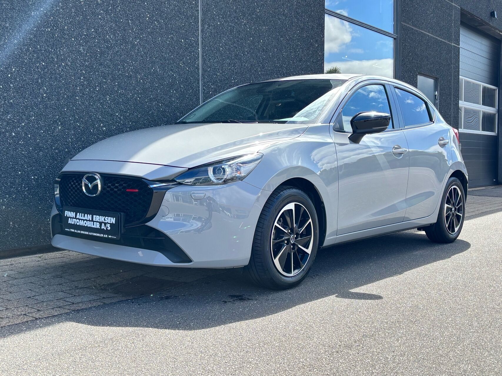 Billede af Mazda 2 1,5 Skyactiv-G Homura AKA 90HK 5d 6g Aut.
