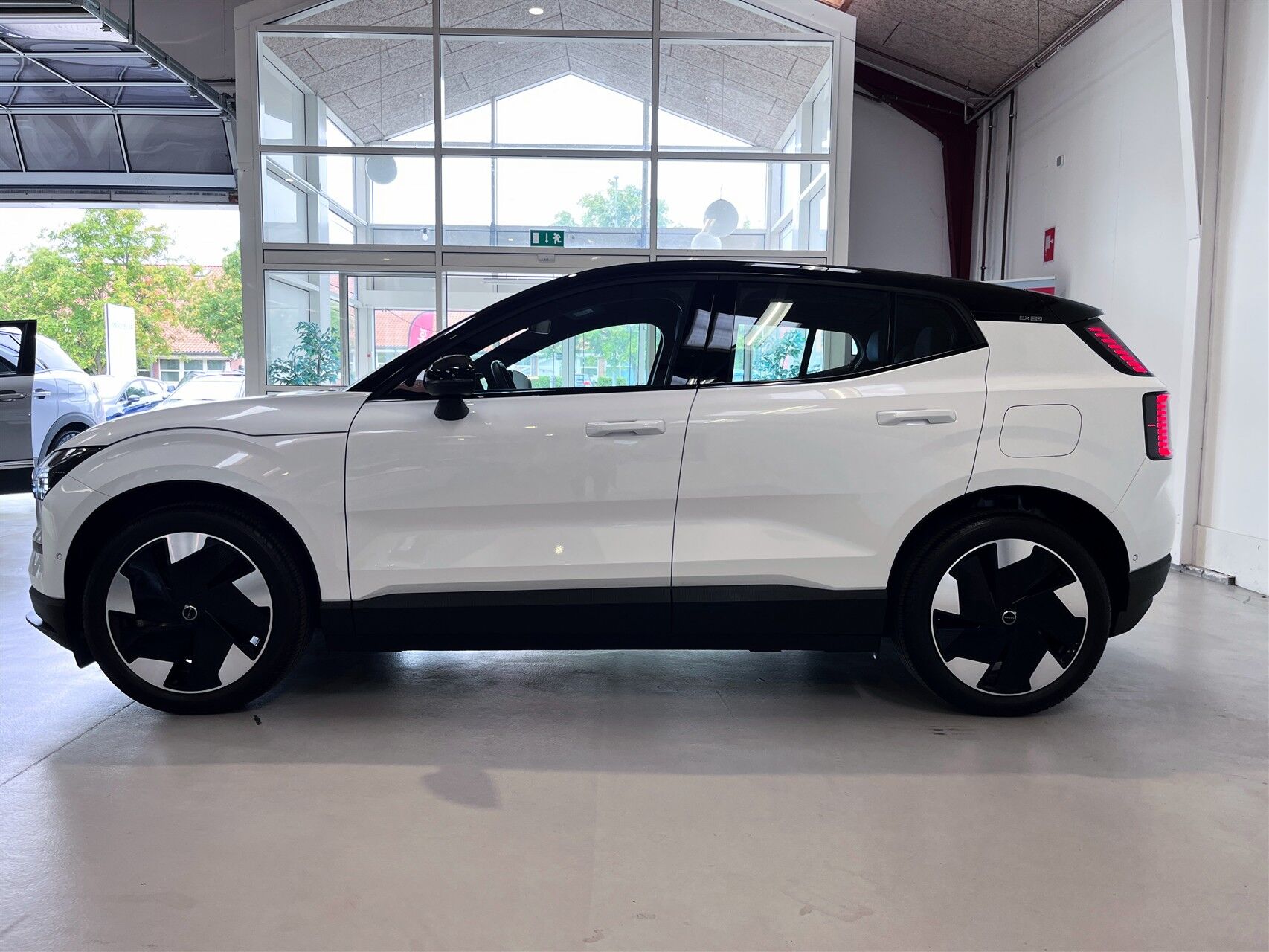 Billede af Volvo EX30 Twin Motor Performance Ultra AWD 428HK 5d Aut.