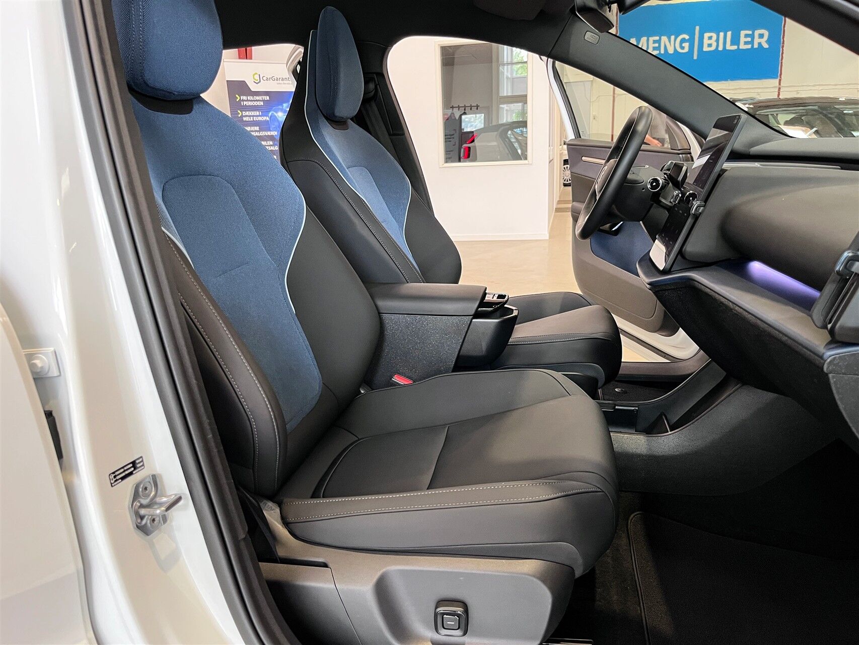 Billede af Volvo EX30 Twin Motor Performance Ultra AWD 428HK 5d Aut.