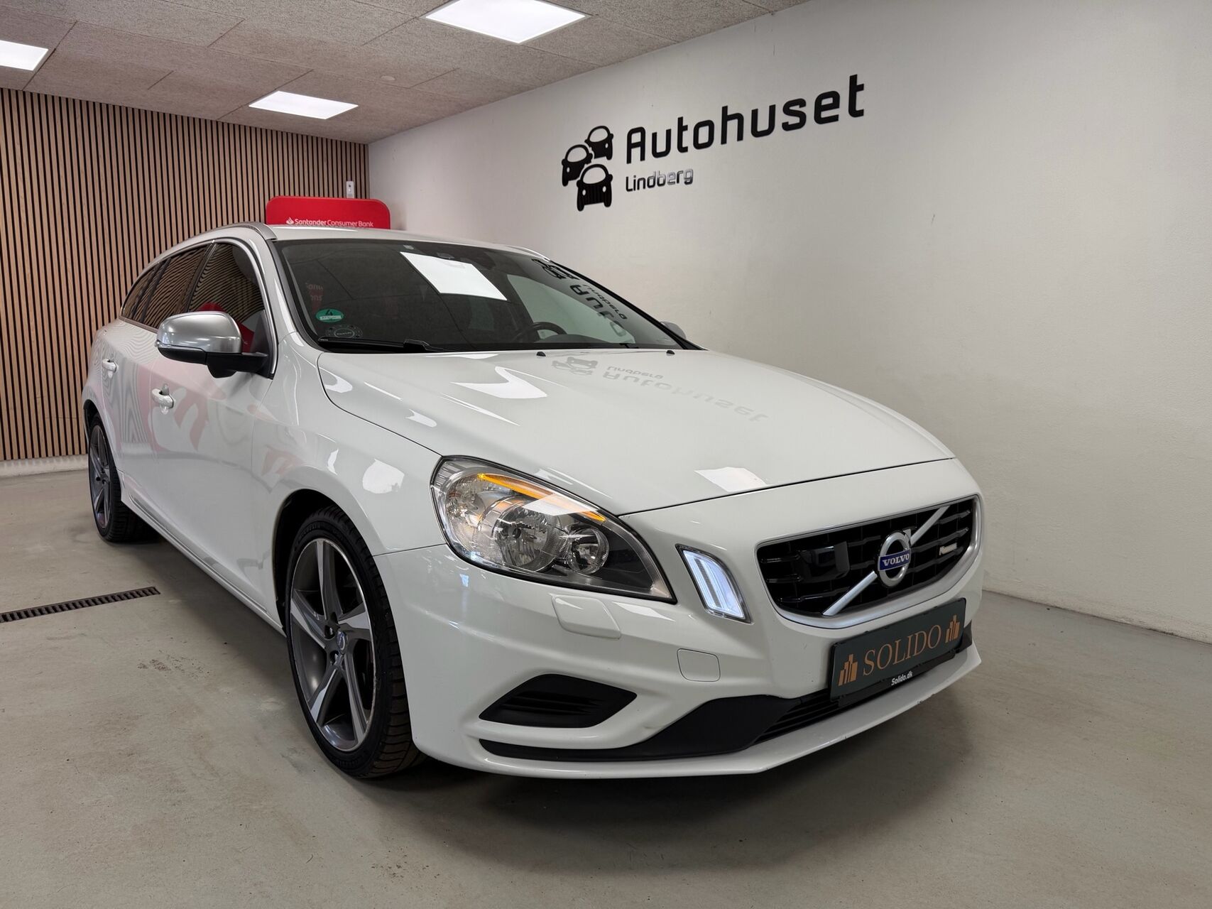 Billede af Volvo V60 2,4 D5 R-design 215HK Stc 6g Aut.