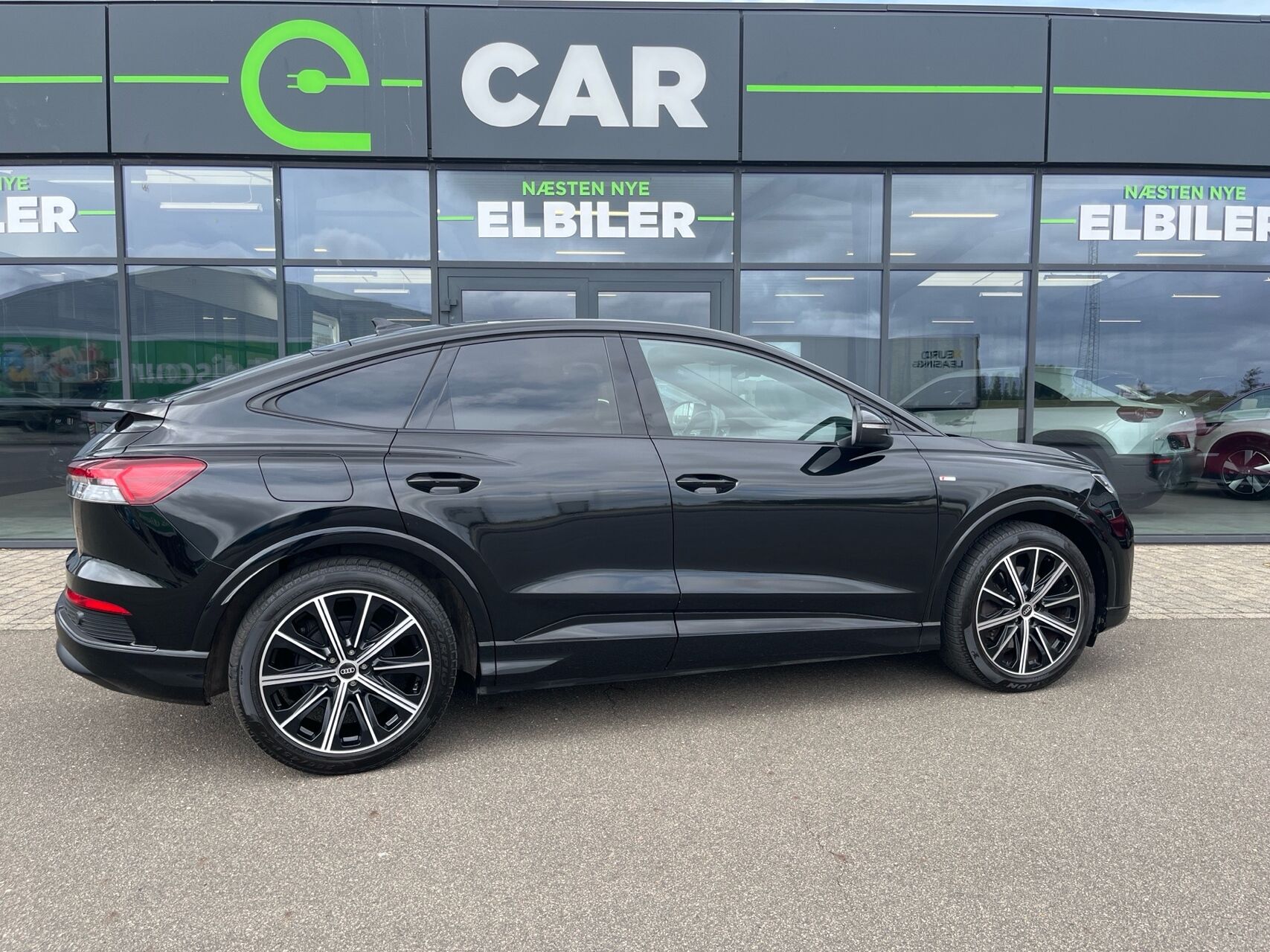 Billede af Audi Q4 Sportback 40 E-tron S Line 204HK 5d Aut.