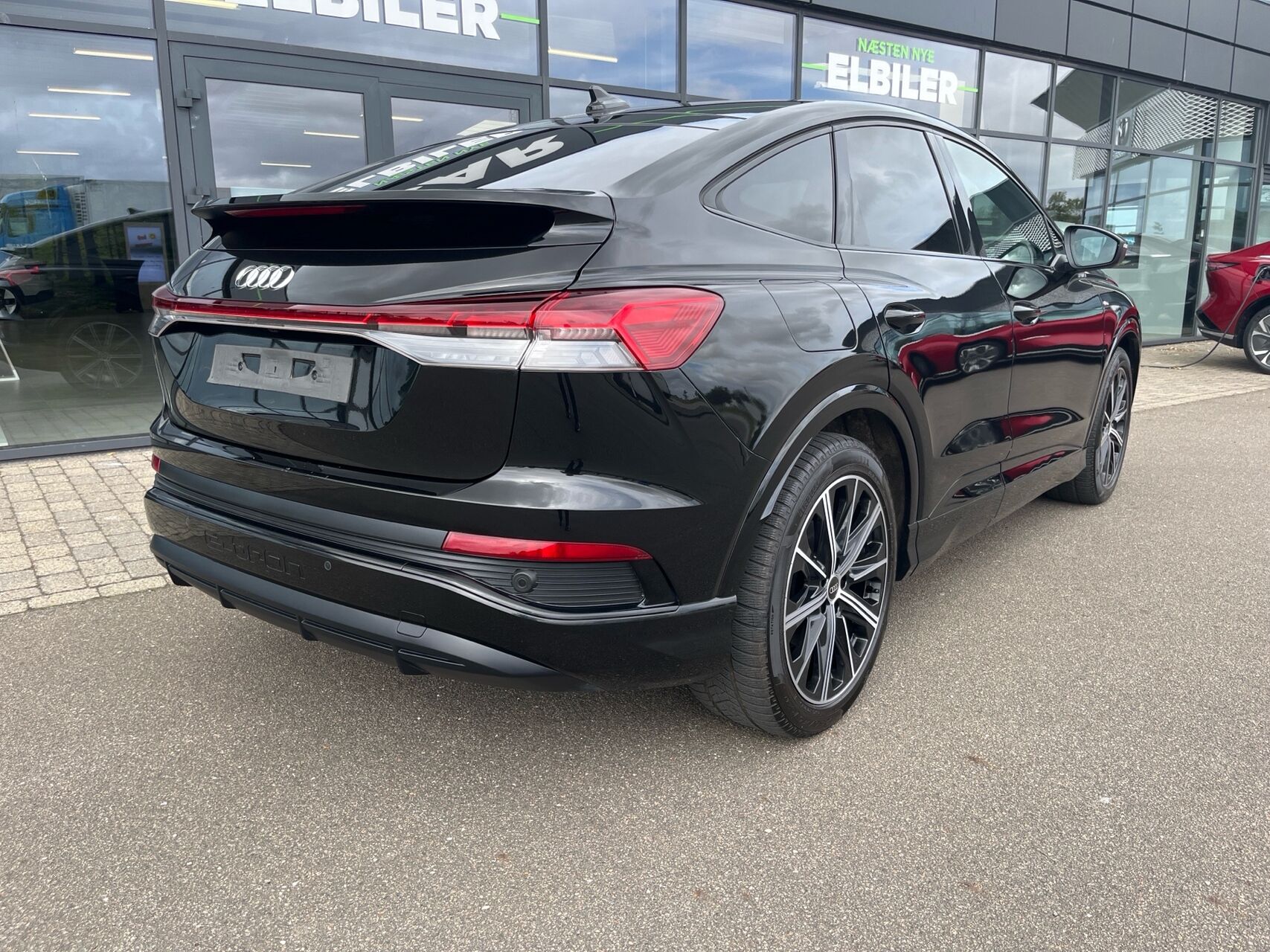 Billede af Audi Q4 Sportback 40 E-tron S Line 204HK 5d Aut.