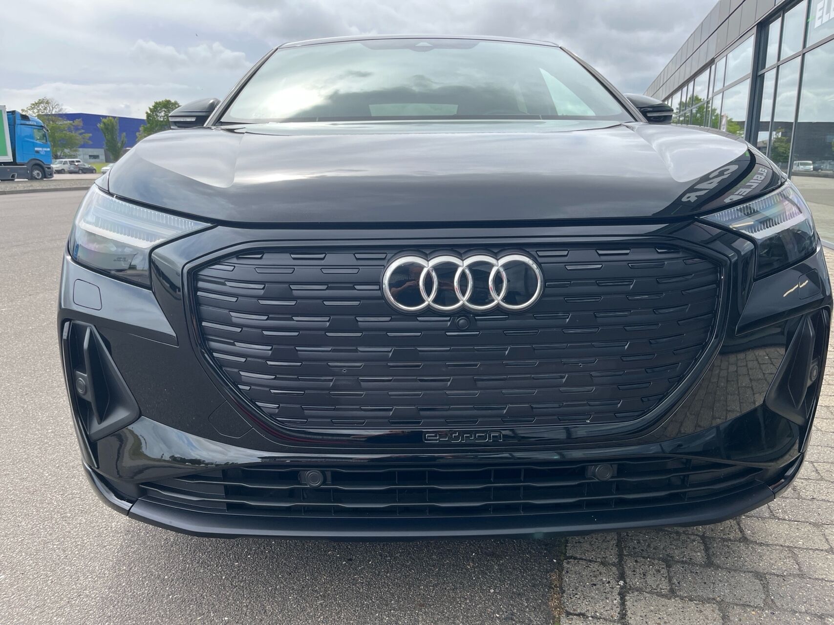 Billede af Audi Q4 Sportback 40 E-tron S Line 204HK 5d Aut.