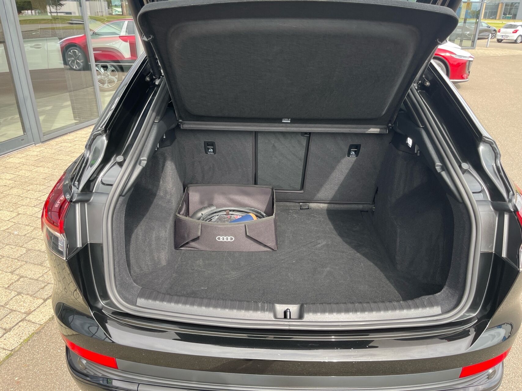 Billede af Audi Q4 Sportback 40 E-tron S Line 204HK 5d Aut.