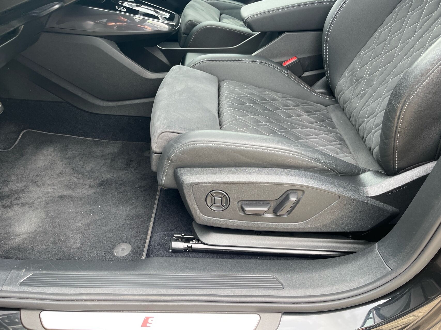 Billede af Audi Q4 Sportback 40 E-tron S Line 204HK 5d Aut.