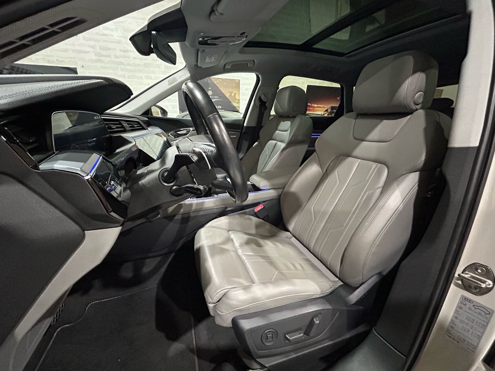 Billede af Audi E-tron 55 Advanced Quattro 408HK 5d Aut.