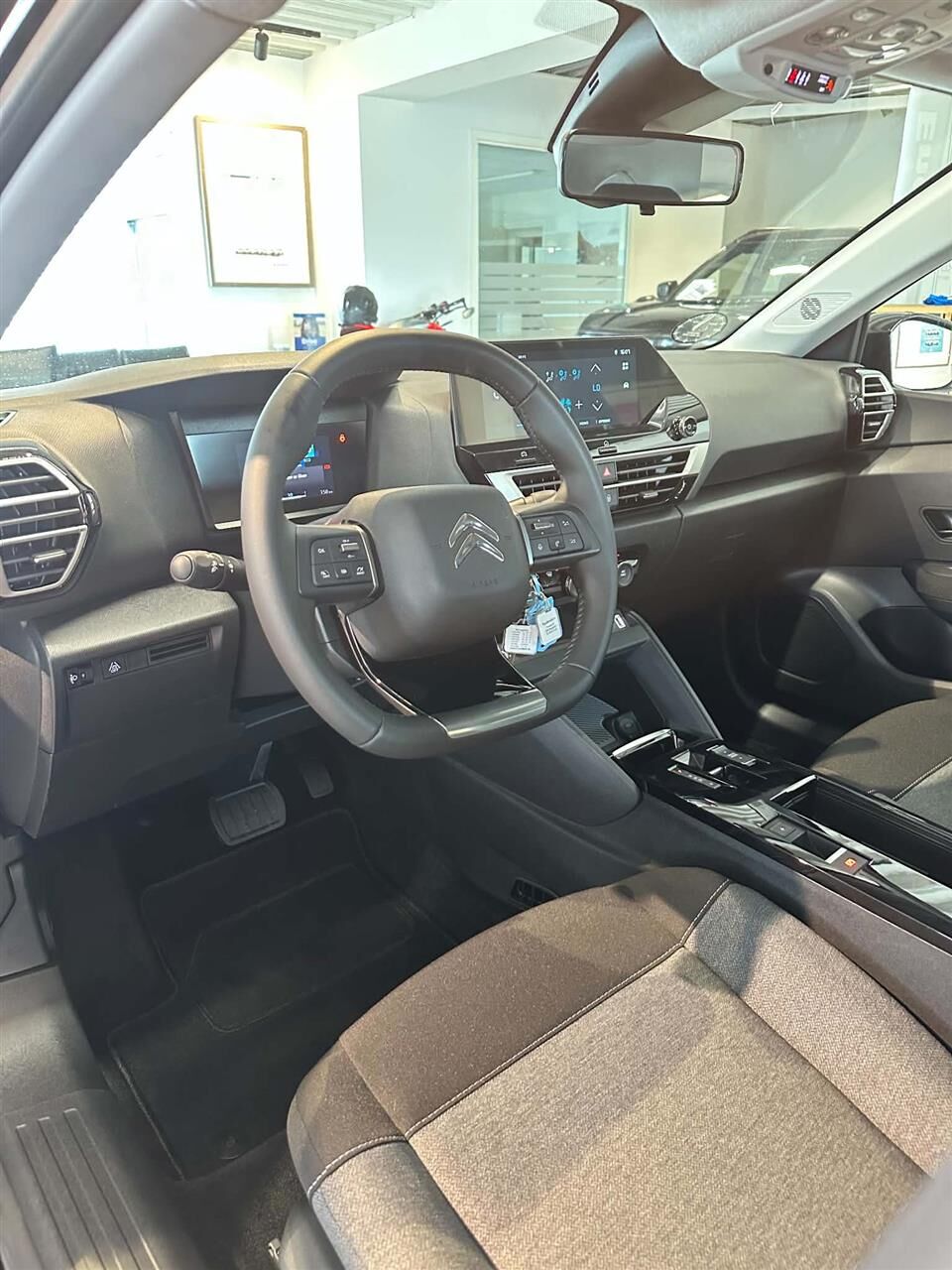 Billede af Citroën e-C4 EL You! 136HK 5d Aut.