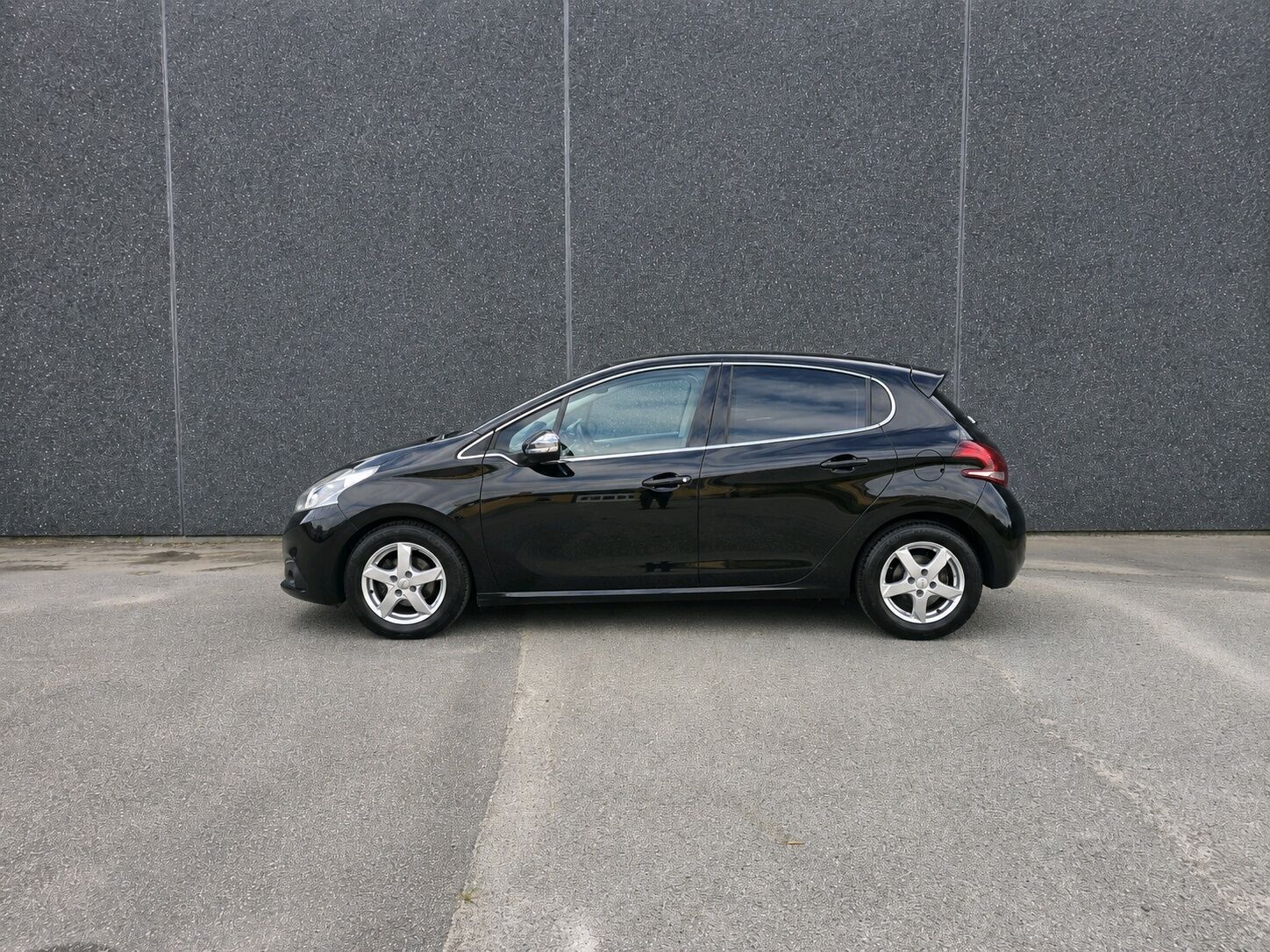 Billede af Peugeot 208 1,6 BlueHDi Allure 100HK 5d