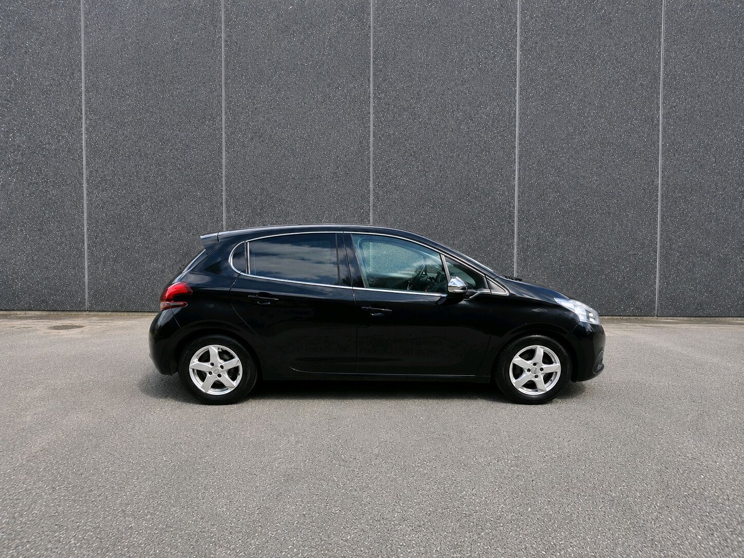 Billede af Peugeot 208 1,6 BlueHDi Allure 100HK 5d