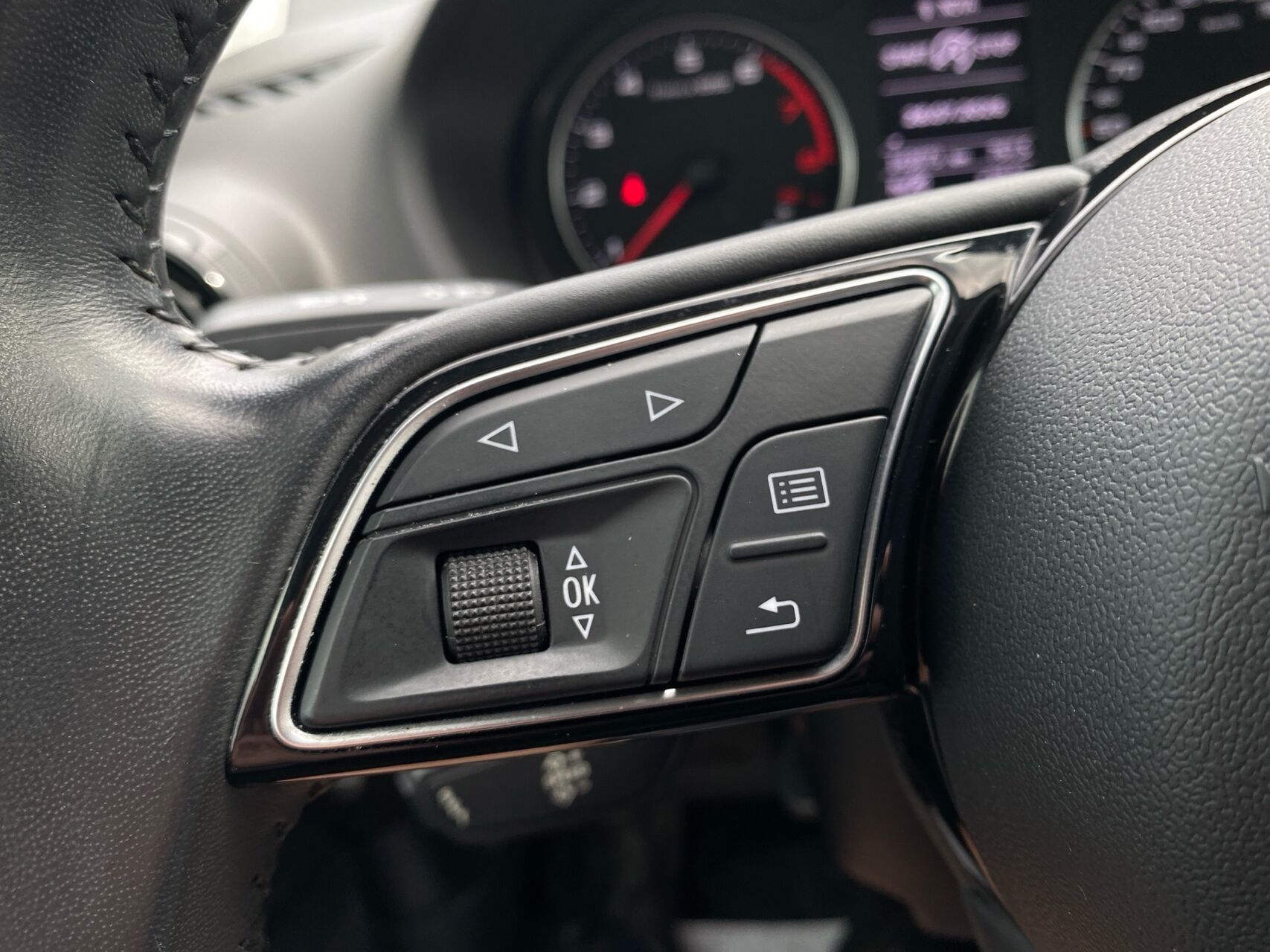 Billede af Audi Q2 1,4 TFSI Sport S Tronic 150HK 5d 7g Aut.