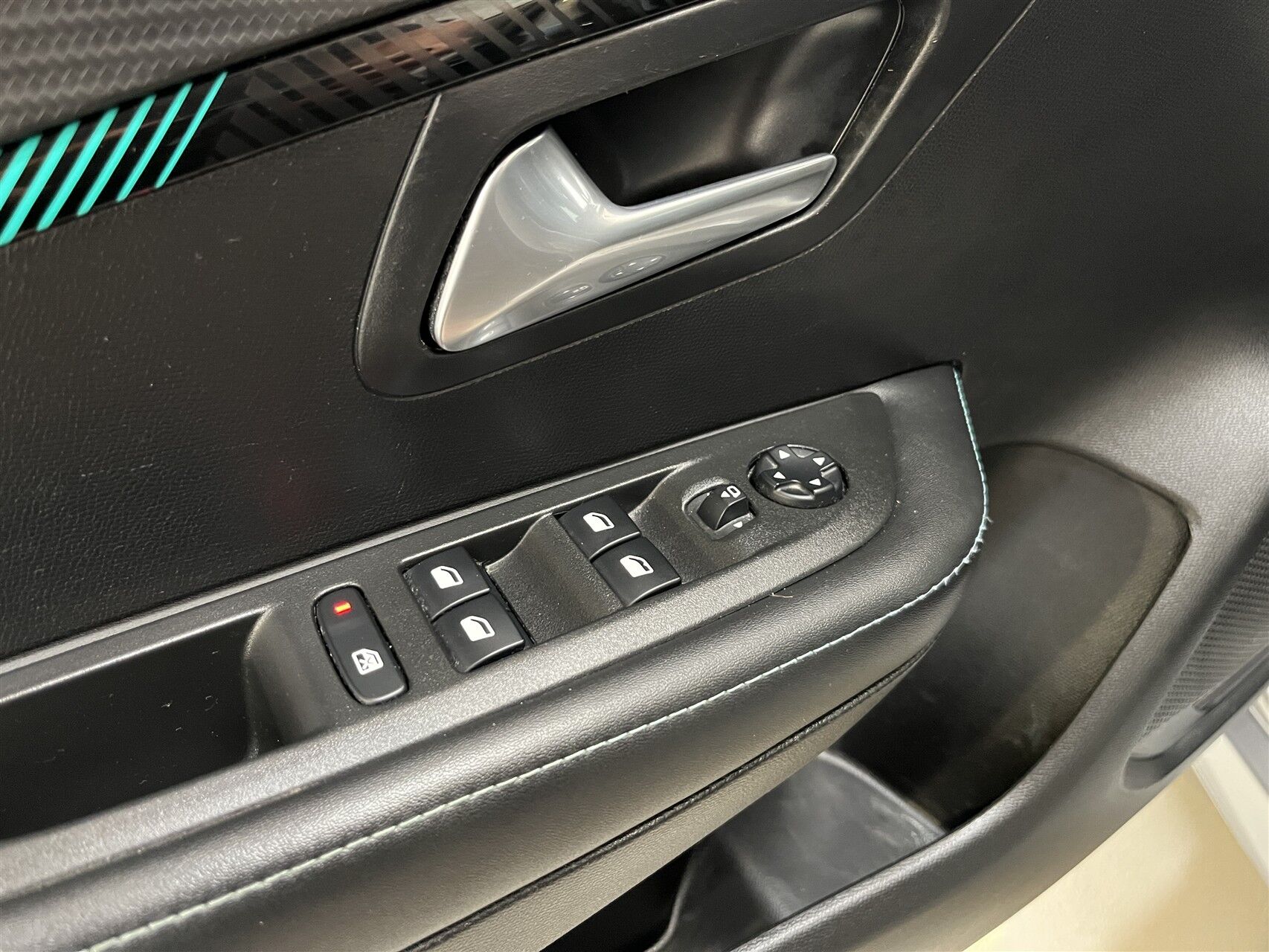 Billede af Peugeot e-208 EL Allure 136HK 5d Aut.