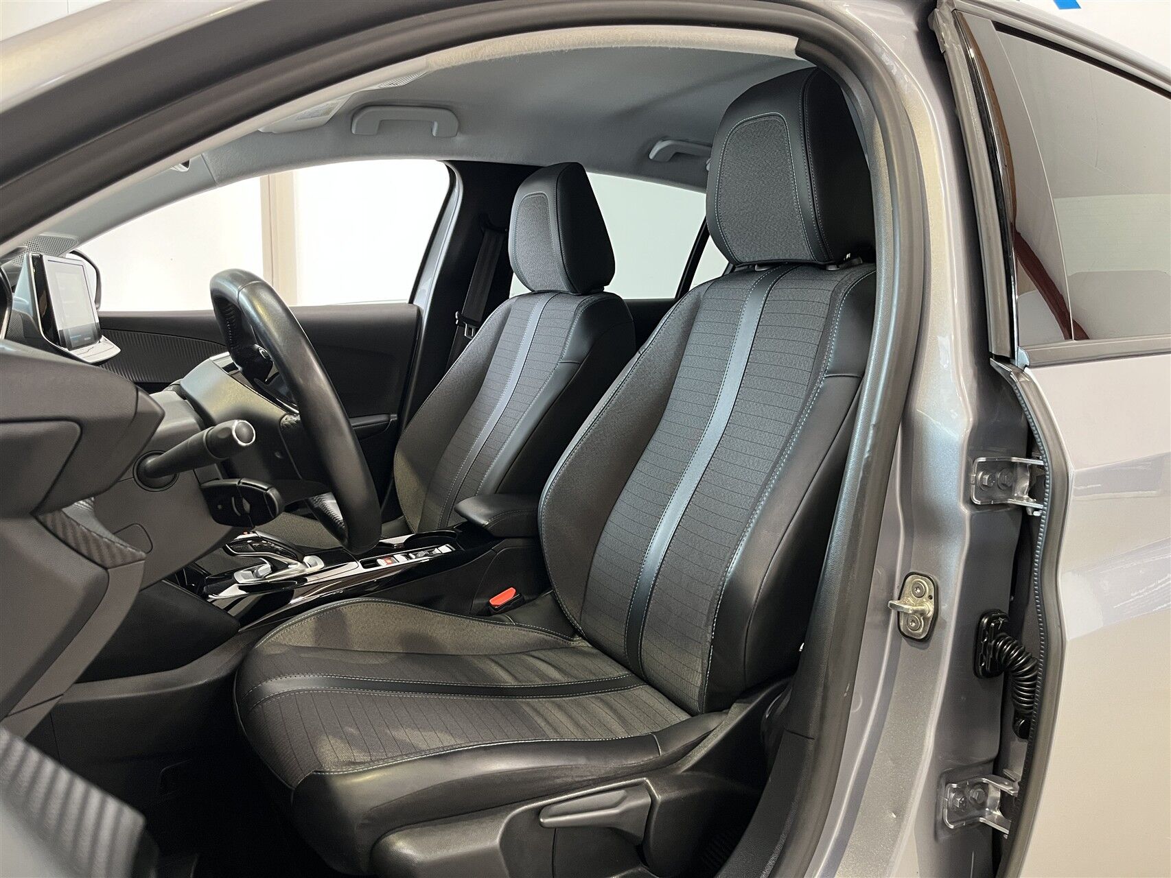 Billede af Peugeot e-208 EL Allure 136HK 5d Aut.