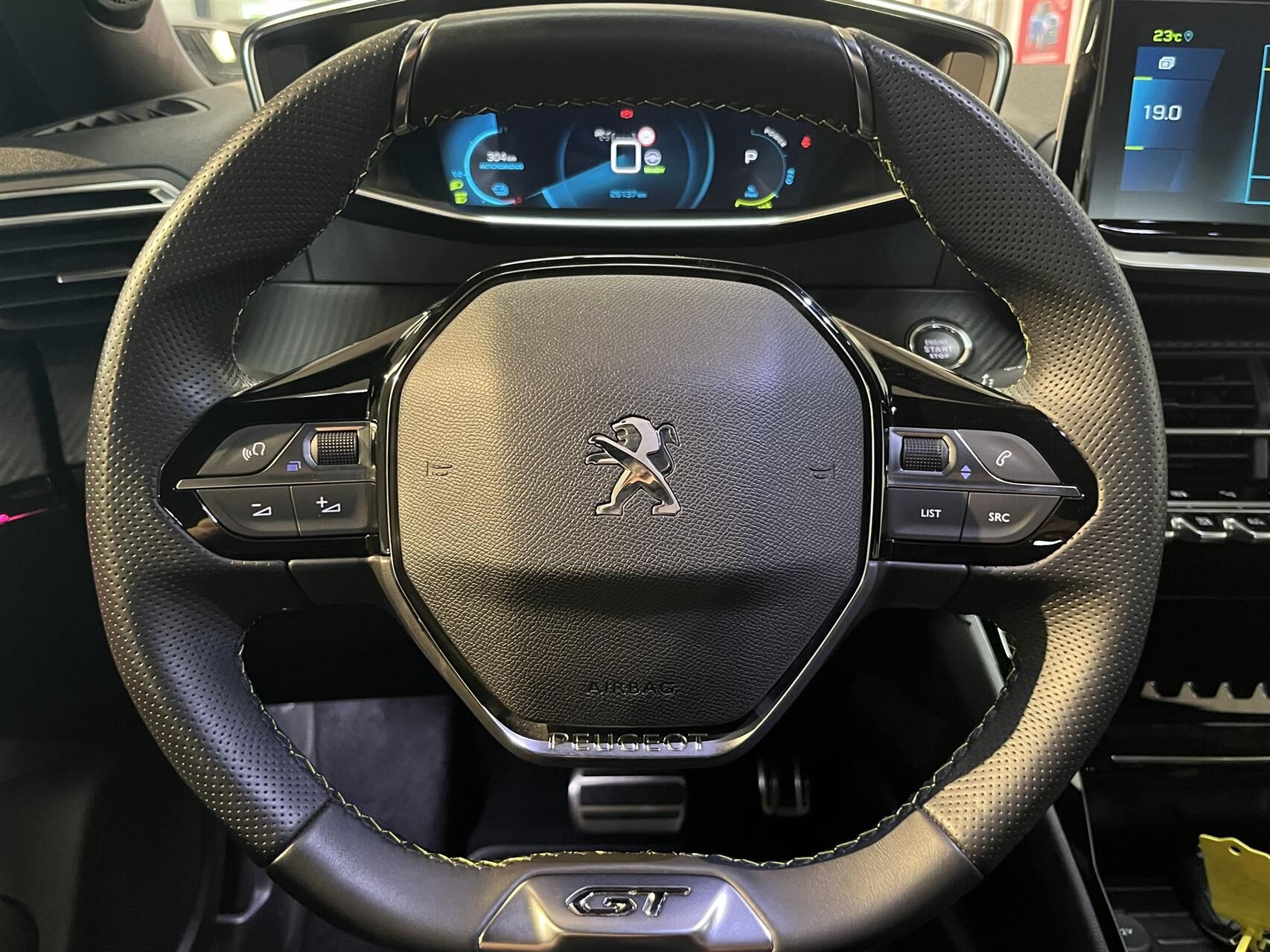 Billede af Peugeot e-2008 EL GT 136HK 5d Aut.