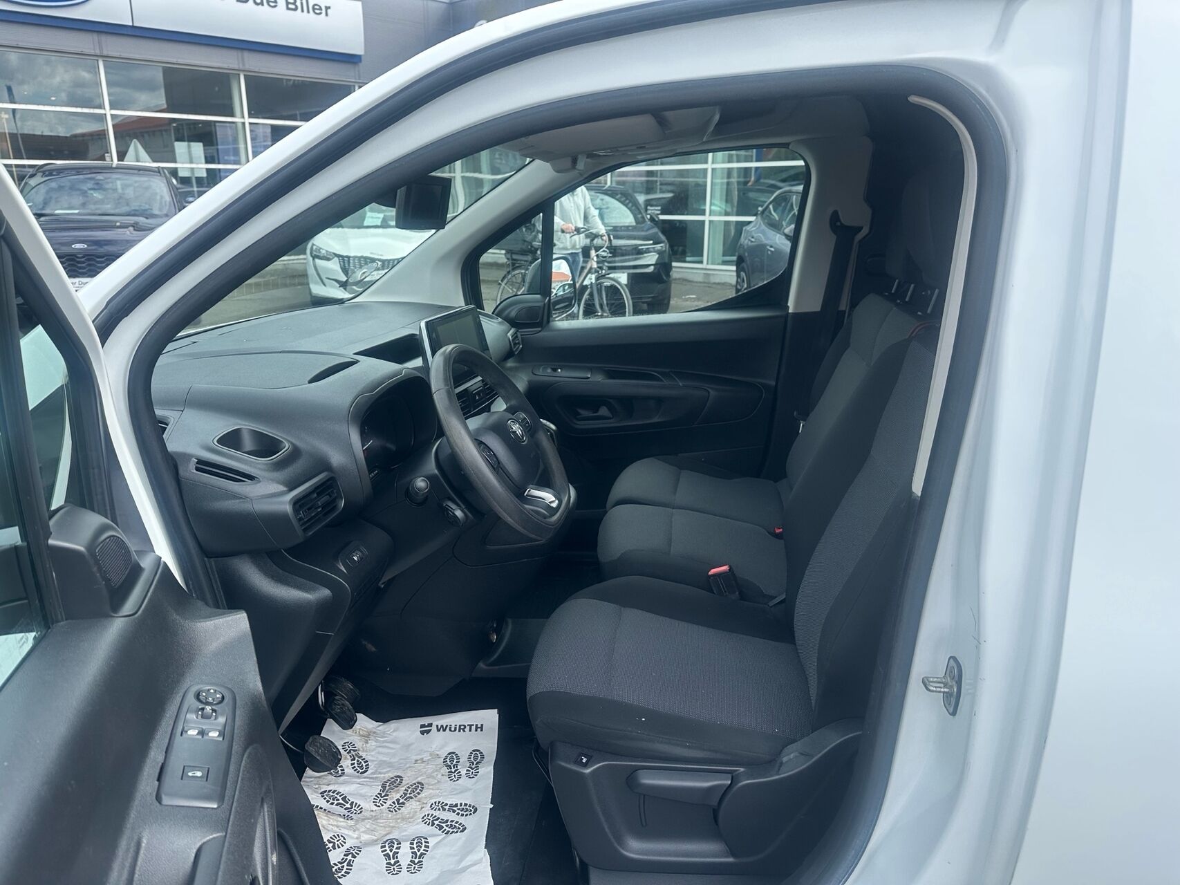Billede af Toyota Proace City Medium 1,5 D Comfort Smart Active Vision Dobbelt Bagdør 102HK Van
