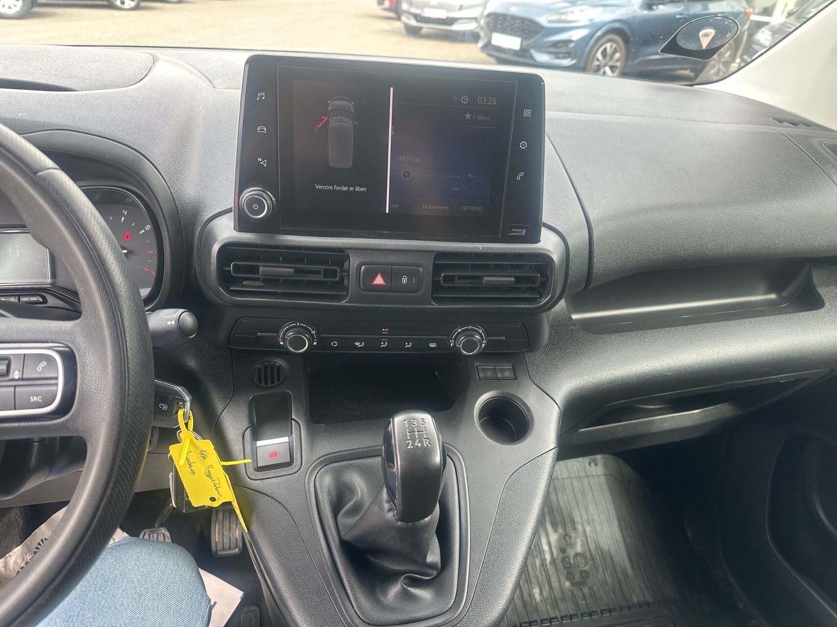 Billede af Toyota Proace City Medium 1,5 D Comfort Smart Active Vision Dobbelt Bagdør 102HK Van