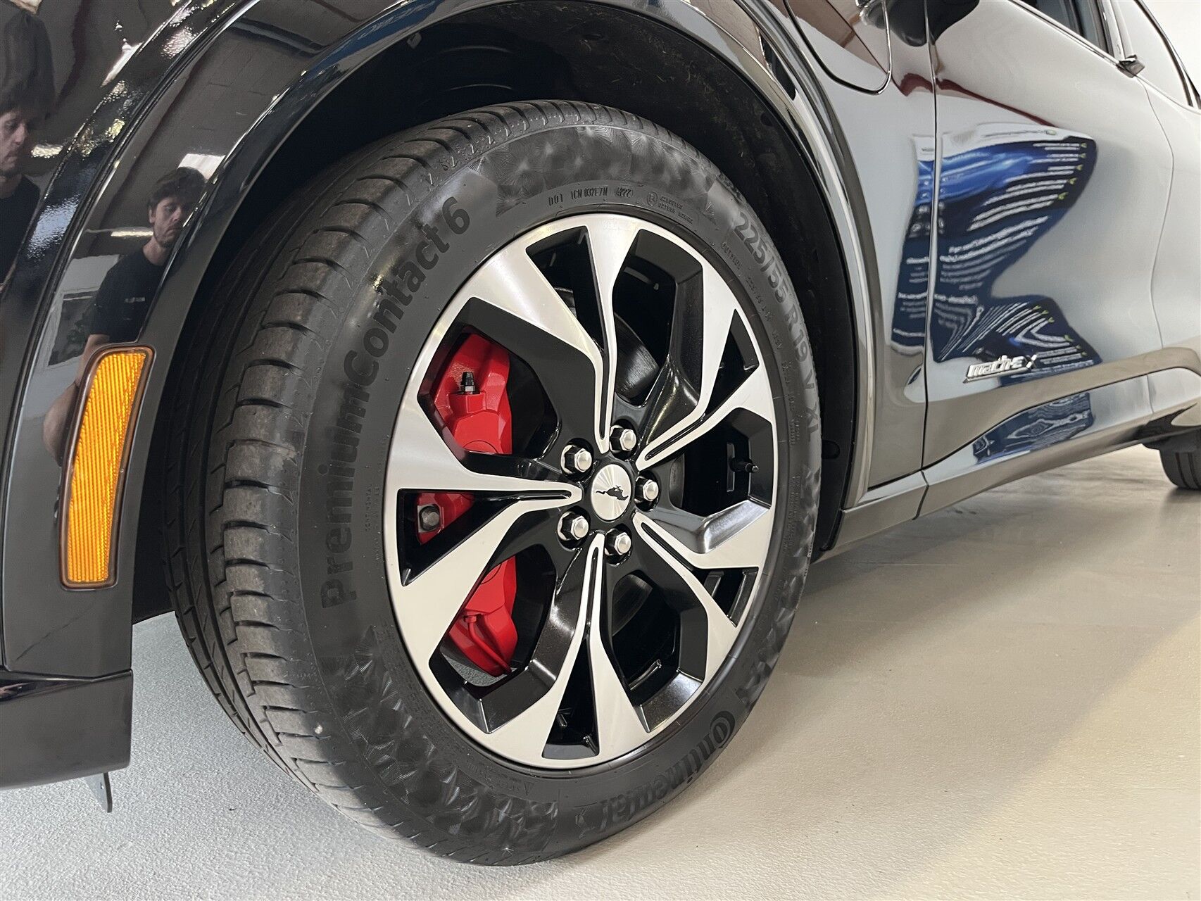 Billede af Ford Mustang Mach-E EL UR Premium 294HK 5d Aut.