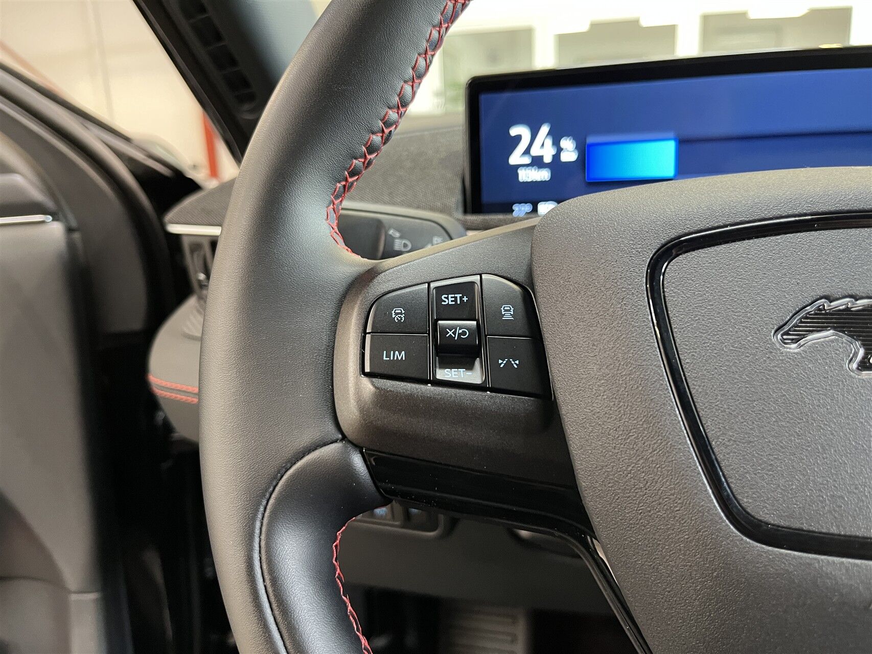 Billede af Ford Mustang Mach-E EL UR Premium 294HK 5d Aut.
