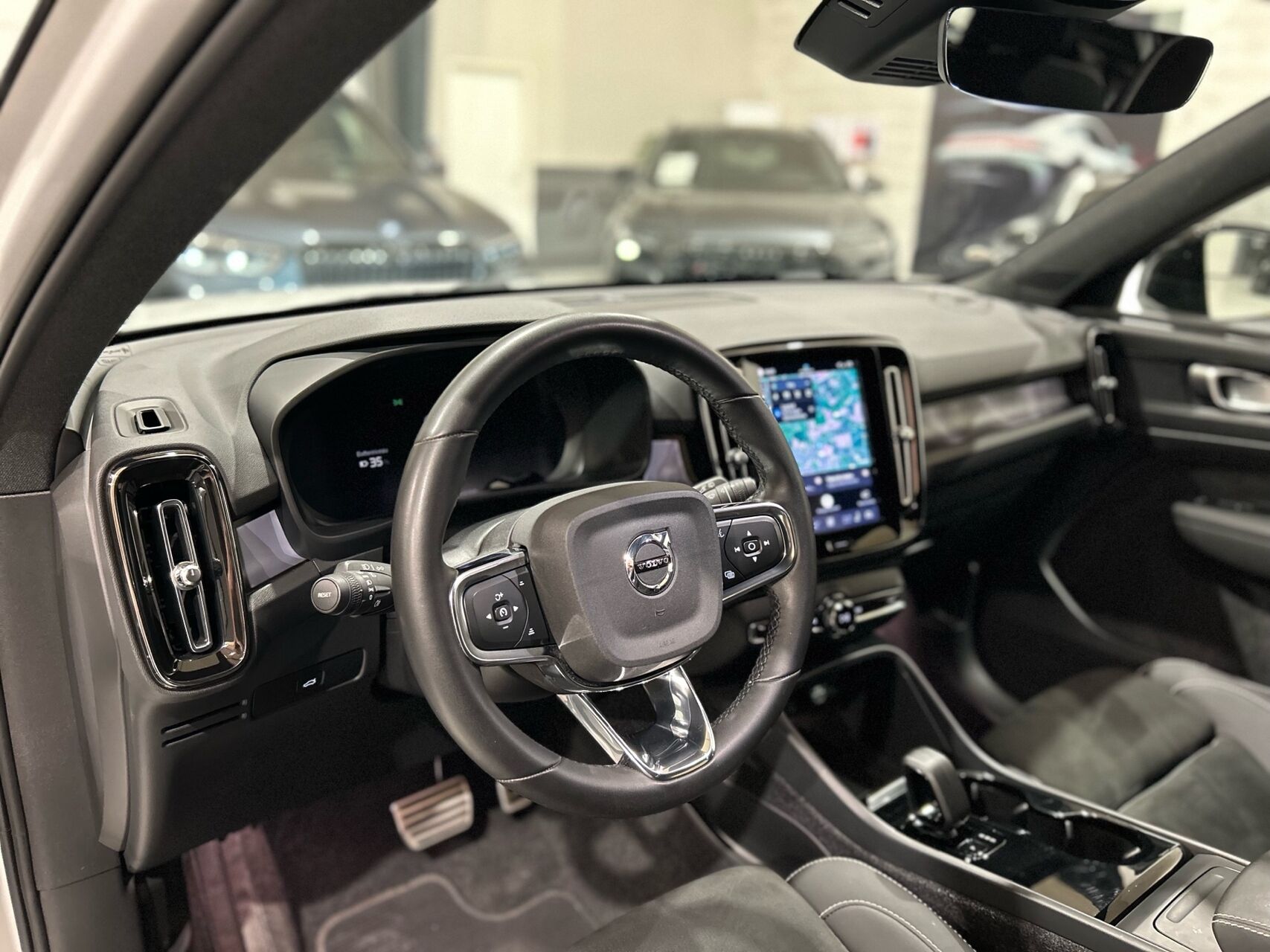 Billede af Volvo XC40 P6 Recharge Core 231HK 5d Aut.