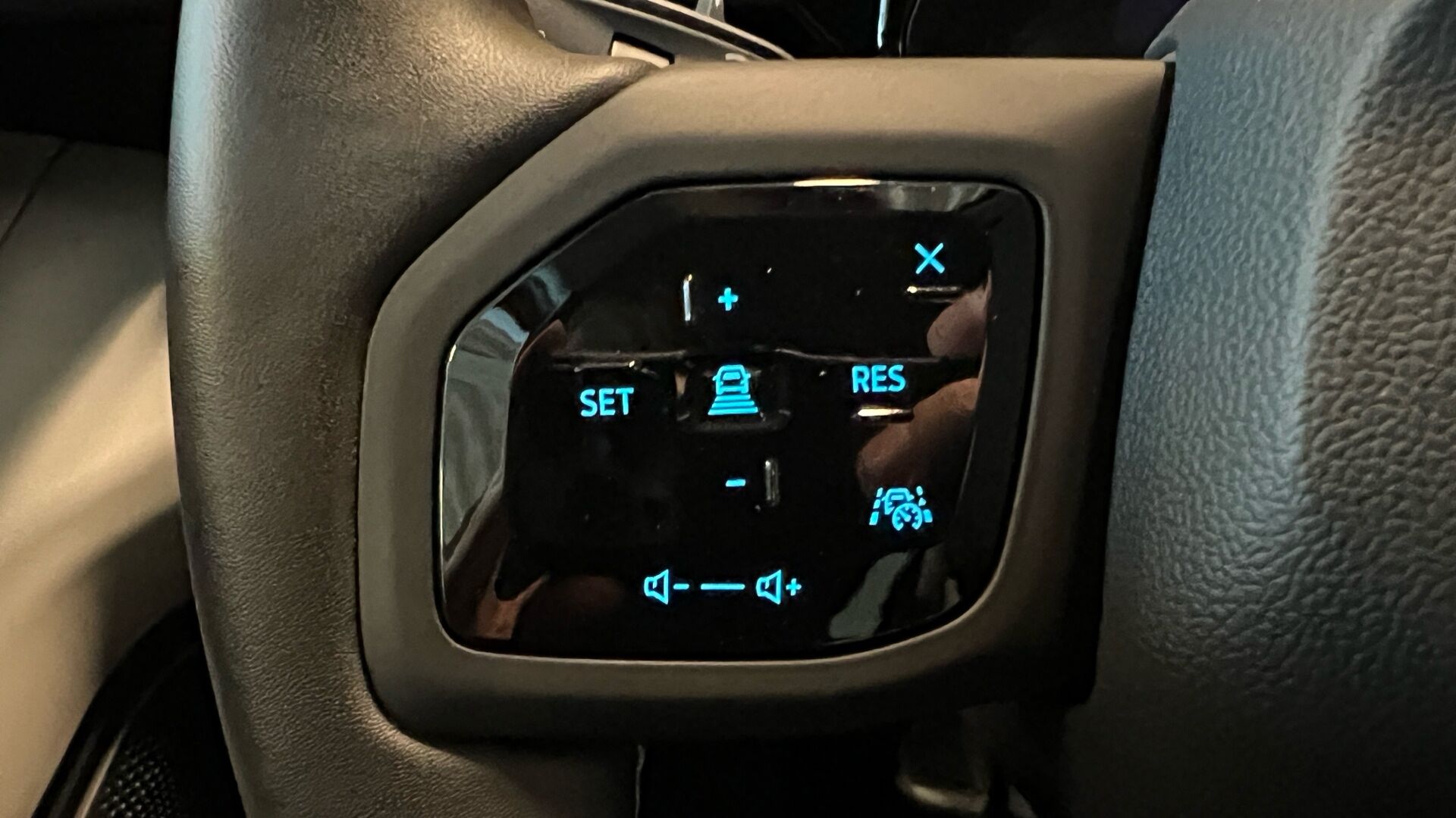 Billede af Ford Explorer EL UR Select RWD 286HK 5d Aut.