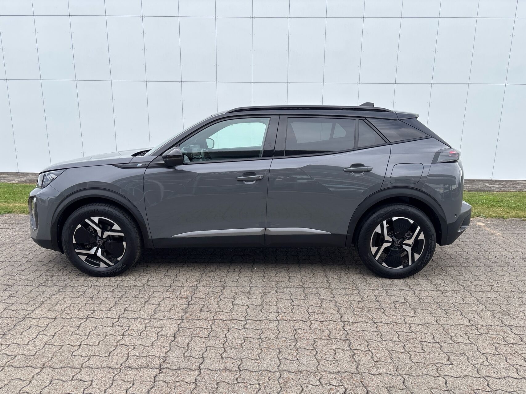 Billede af Peugeot e-2008 EL GT 156HK 5d Aut.
