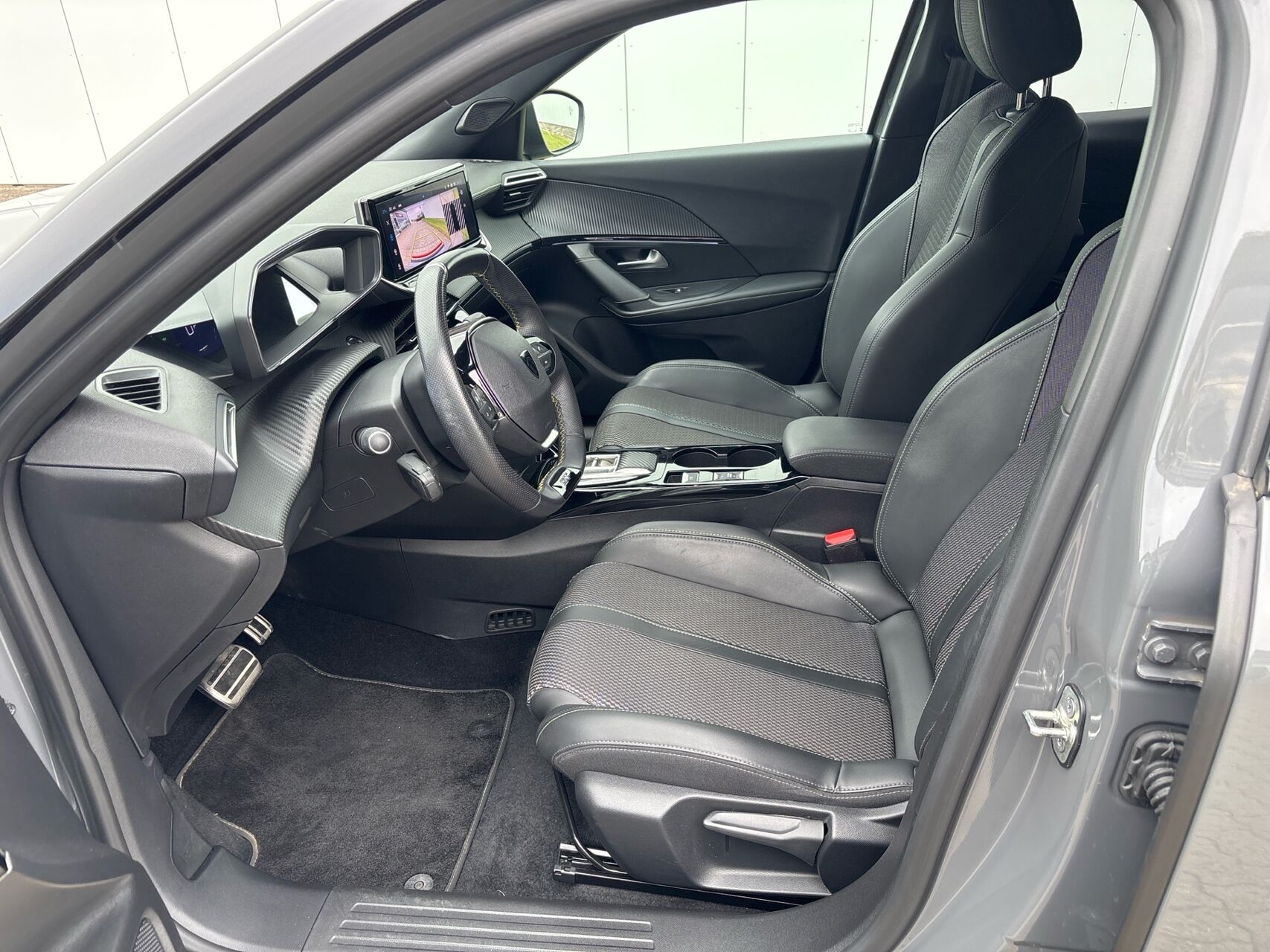 Billede af Peugeot e-2008 EL GT 156HK 5d Aut.