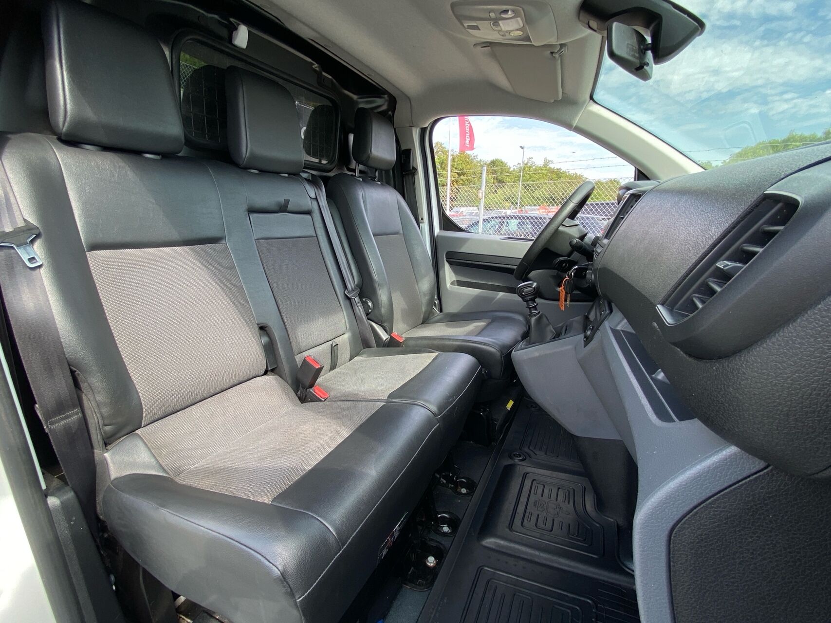 Billede af Toyota Proace Medium 2,0 D Comfort 120HK Van 6g