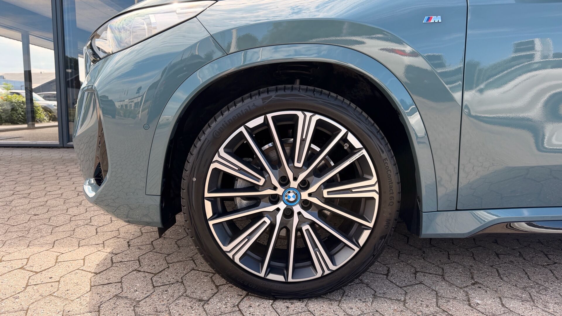 Billede af BMW iX1 xDrive30 Fully Charged M Sport 313HK 5d Aut. 
