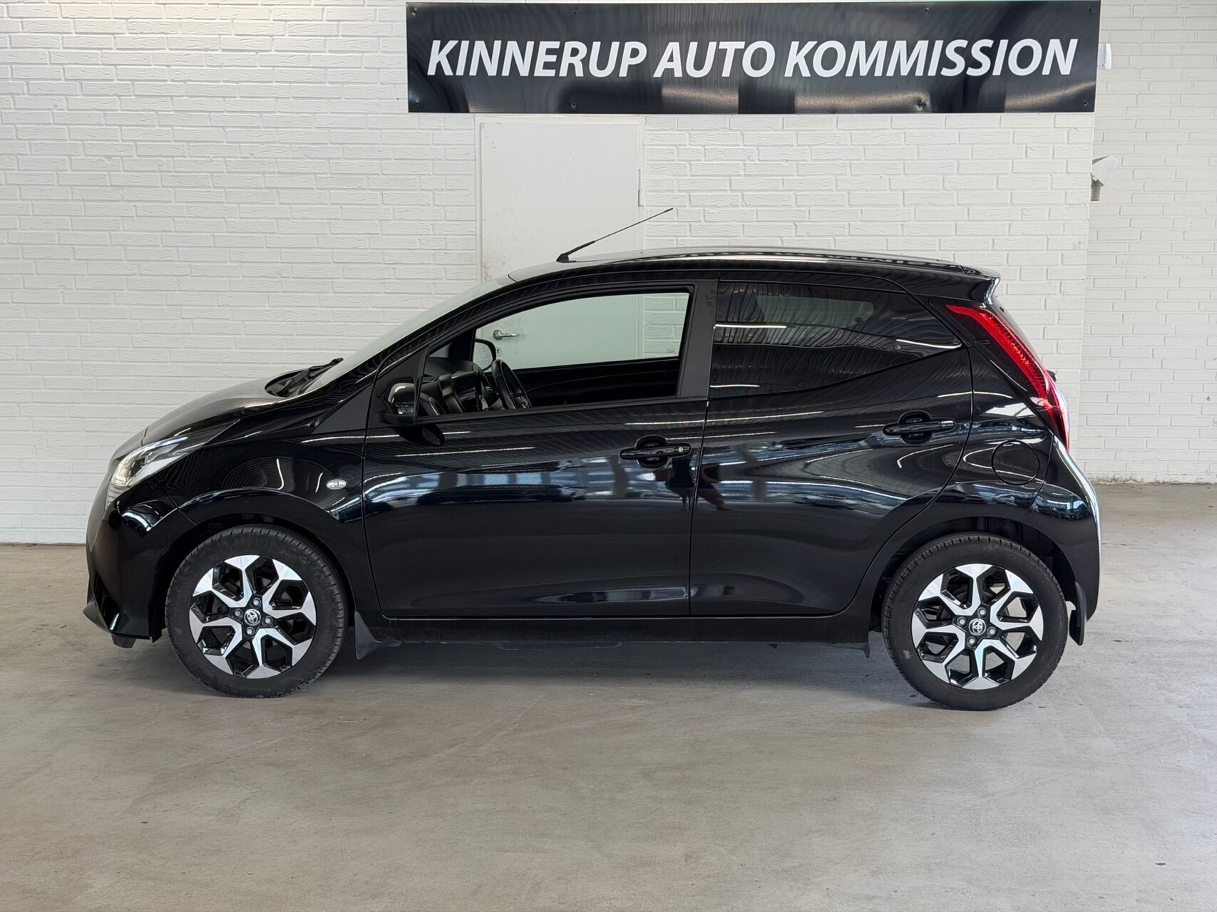 Billede af Toyota Aygo 1,0 VVT-I X-Press 72HK 5d