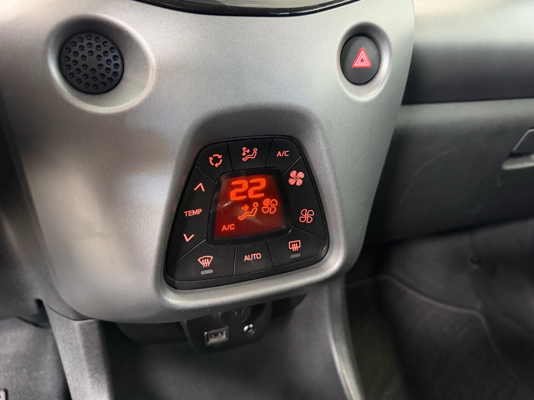 Billede af Toyota Aygo 1,0 VVT-I X-Press 72HK 5d