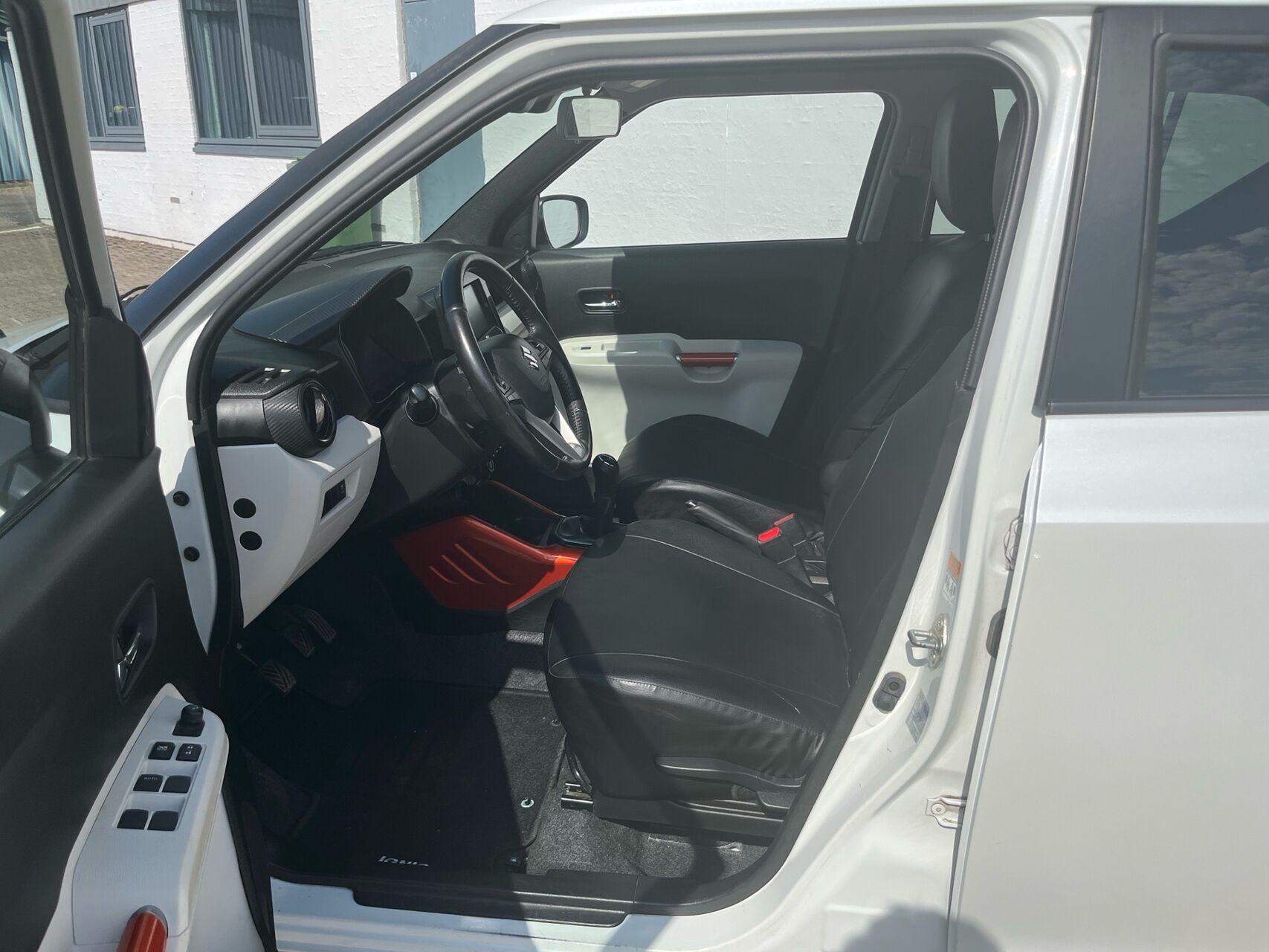 Billede af Suzuki Ignis 1,2 Dualjet 16V GLX 90HK 5d