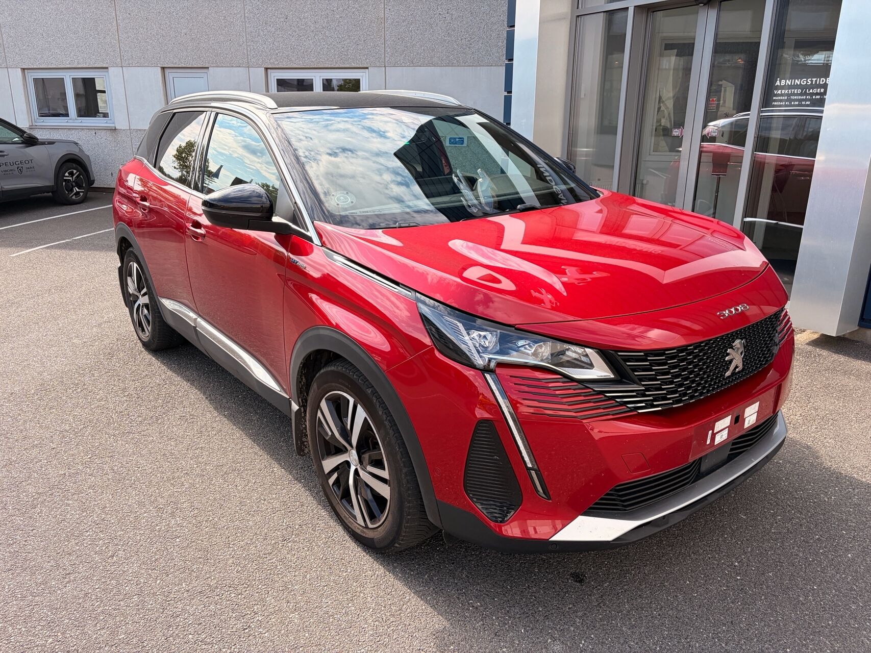 Billede af Peugeot 3008 1,6 PureTech  Plugin-hybrid GT First EAT8 225HK 5d 8g Aut.