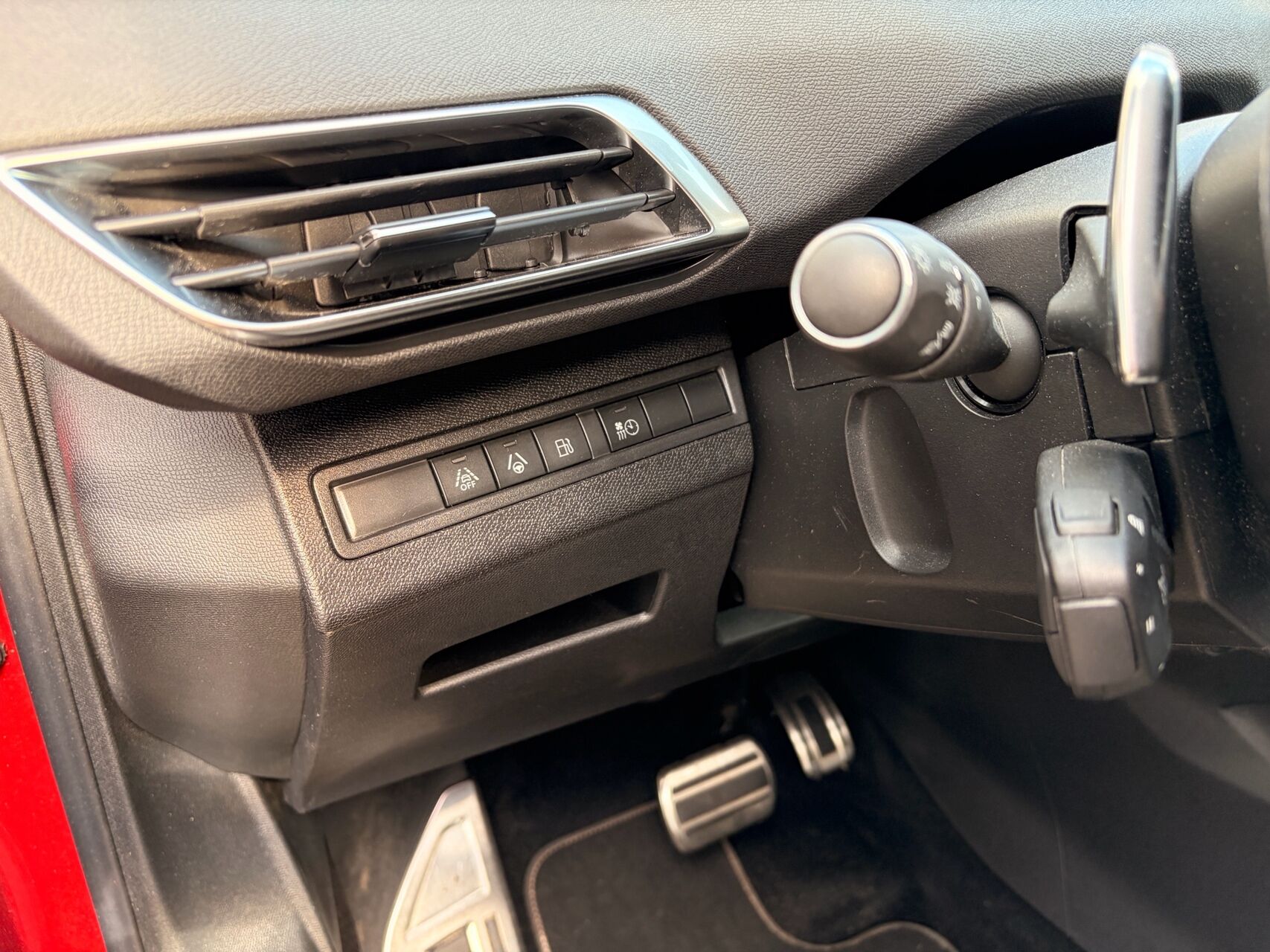 Billede af Peugeot 3008 1,6 PureTech  Plugin-hybrid GT First EAT8 225HK 5d 8g Aut.