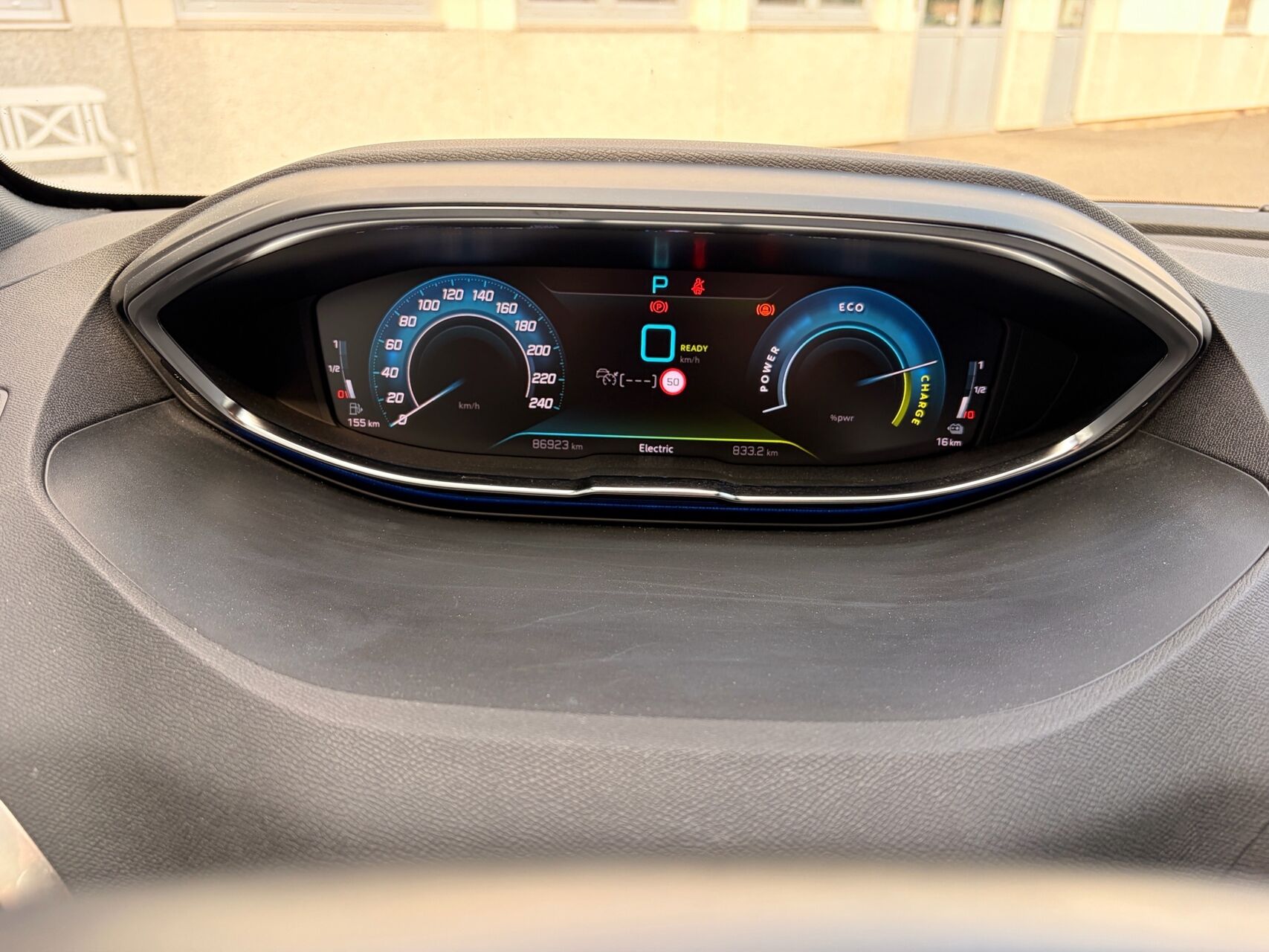 Billede af Peugeot 3008 1,6 PureTech  Plugin-hybrid GT First EAT8 225HK 5d 8g Aut.