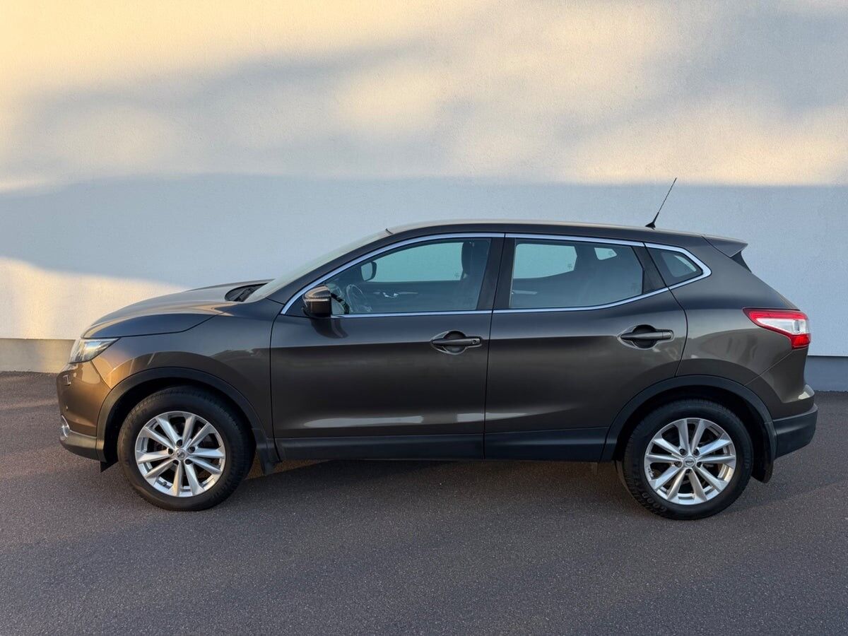 Billede af Nissan Qashqai 1,2 Dig-T Acenta 4x2 115HK 5d 6g