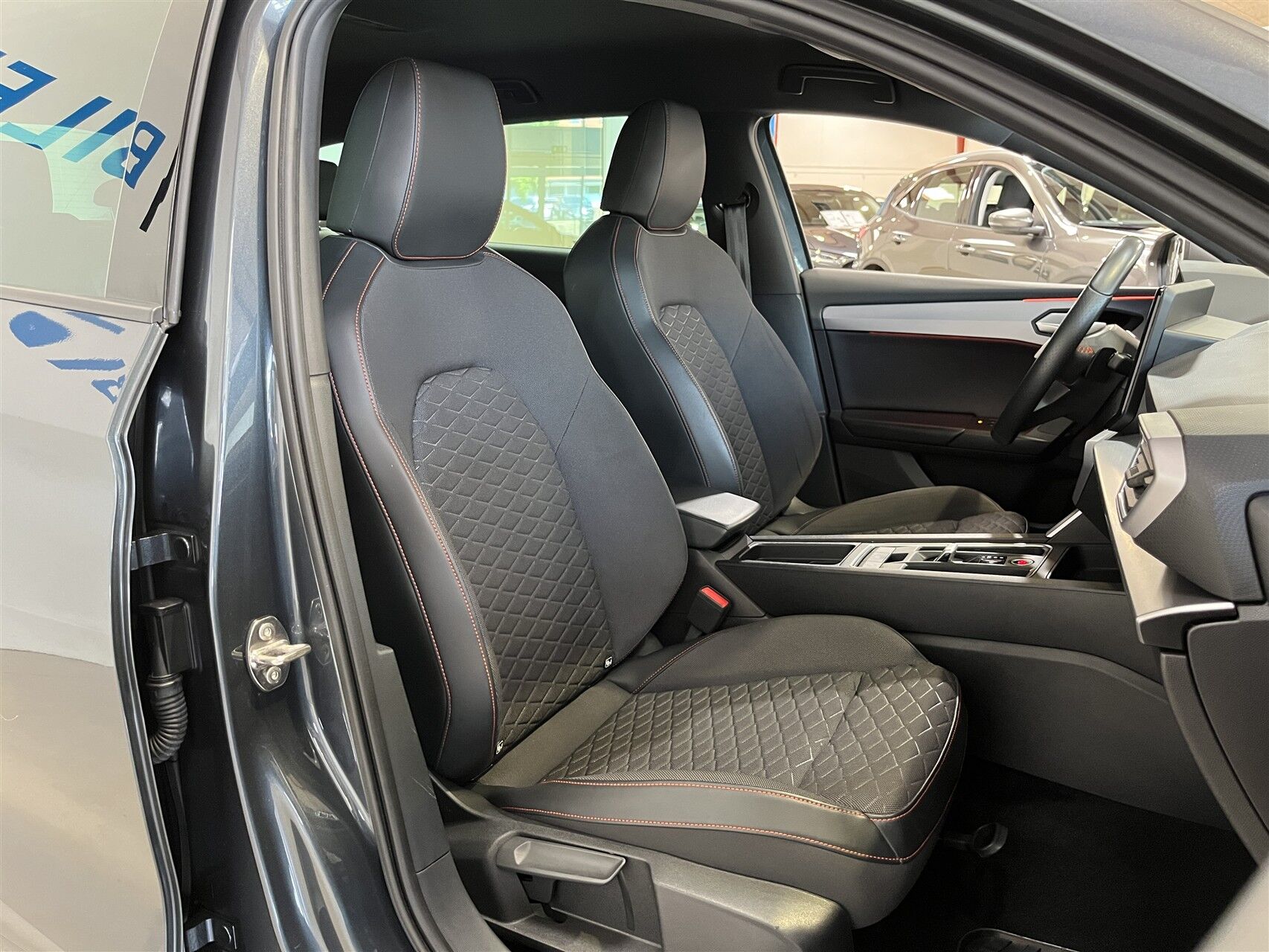 Billede af Seat Leon Sportstourer 1,4 e-Hybrid FR DSG 204HK Stc 6g Aut.