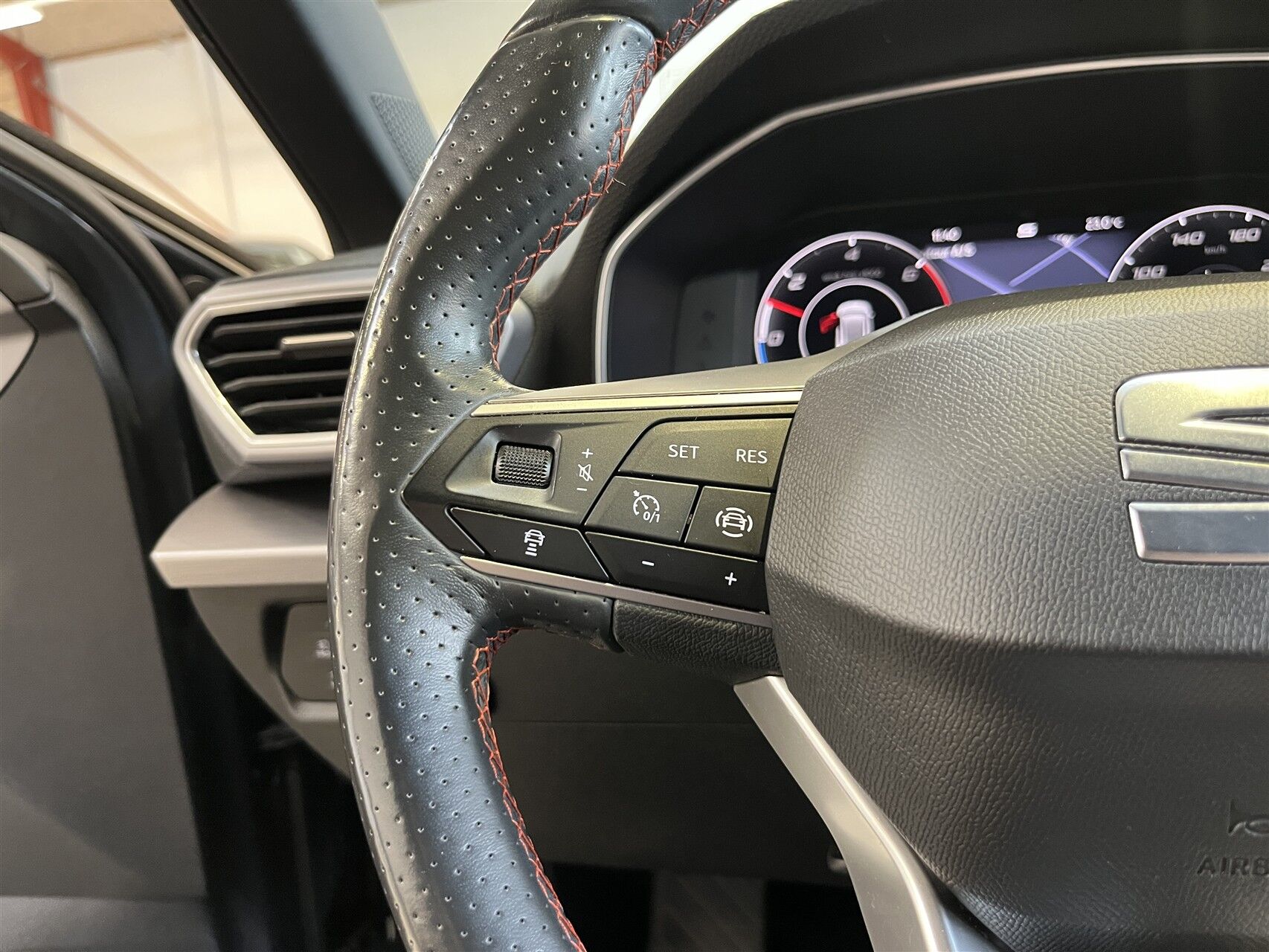 Billede af Seat Leon Sportstourer 1,4 e-Hybrid FR DSG 204HK Stc 6g Aut.