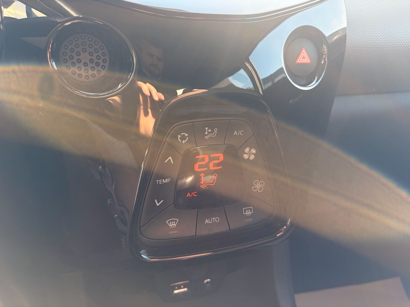 Billede af Peugeot 108 1,0 e-Vti Evolution 72HK 5d