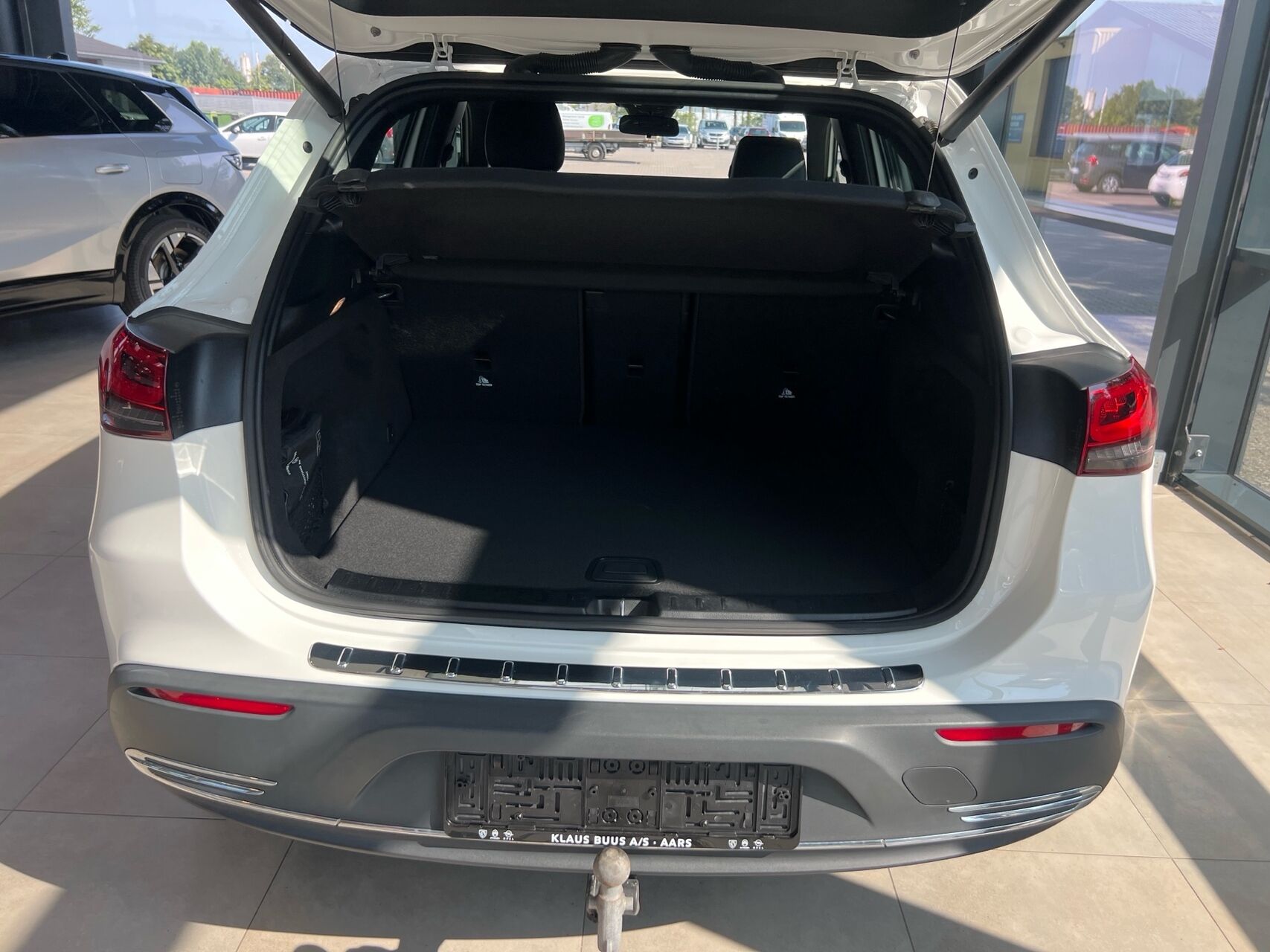 Billede af Mercedes-Benz EQA 250+ EL 190HK 5d Aut.