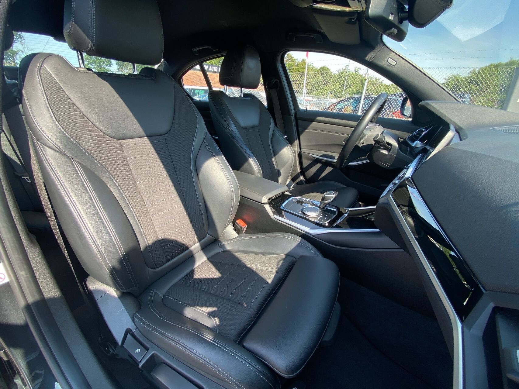 Billede af BMW 330i 2,0 Sport Line 258HK 8g Aut.