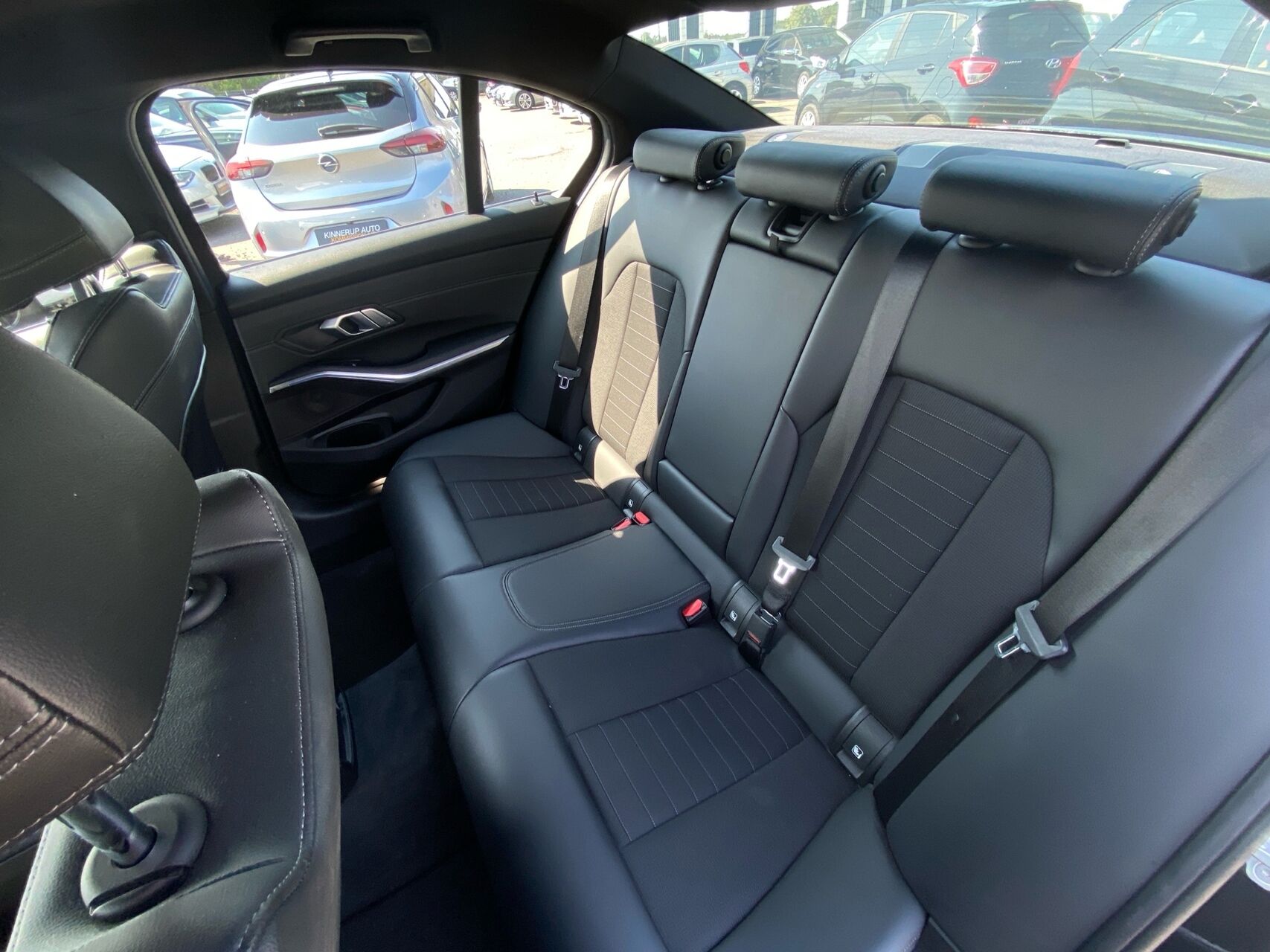 Billede af BMW 330i 2,0 Sport Line 258HK 8g Aut.