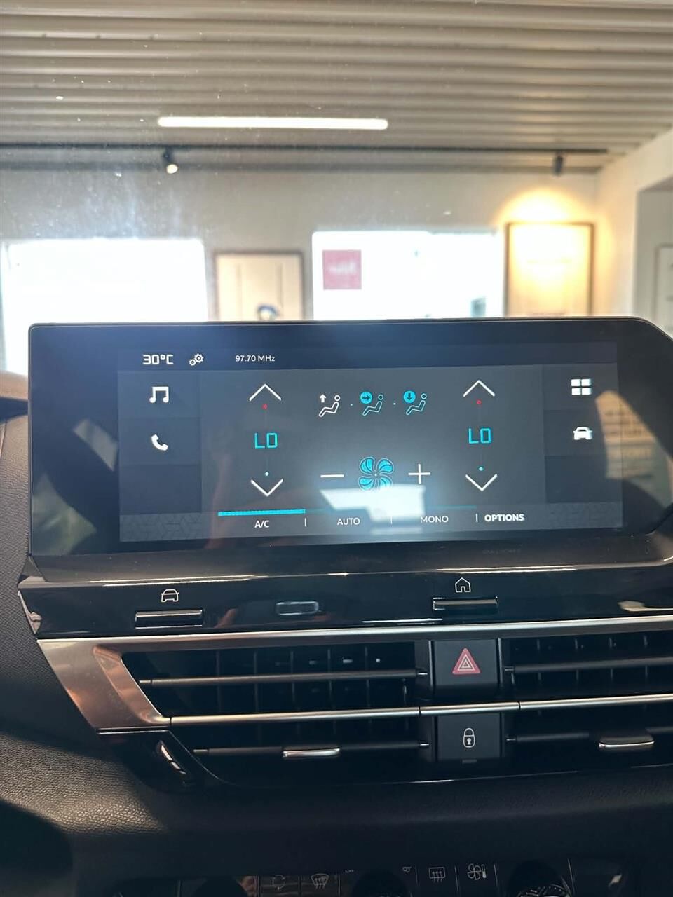 Billede af Citroën e-C4 EL Feel 136HK 5d Aut.