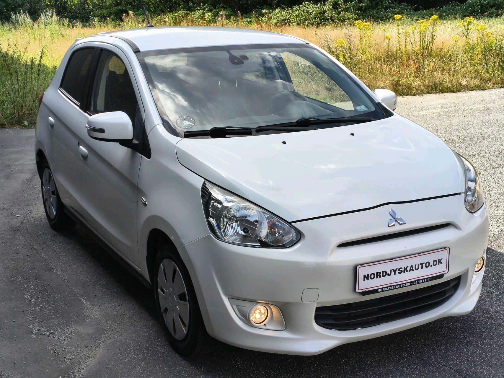 Billede af Mitsubishi Space Star 1,2 Inbeat 80HK 5d