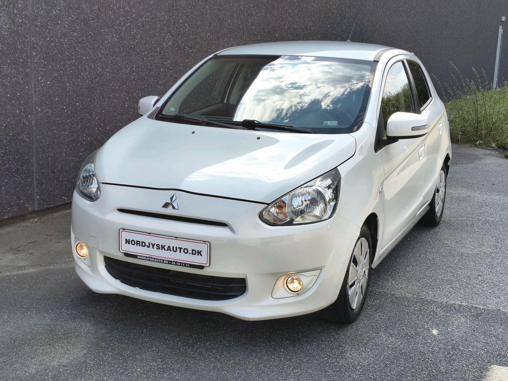 Billede af Mitsubishi Space Star 1,2 Inbeat 80HK 5d