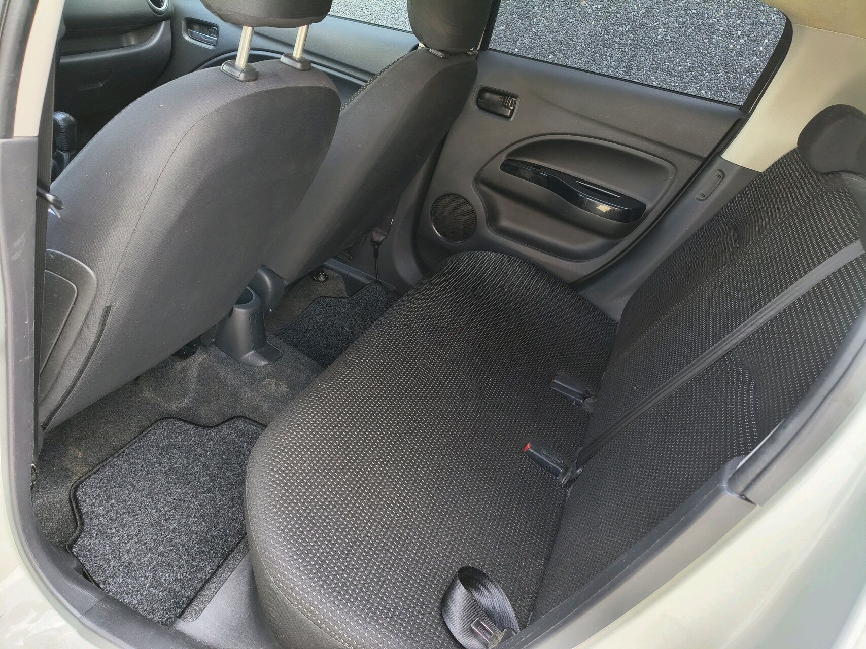 Billede af Mitsubishi Space Star 1,2 Inbeat 80HK 5d