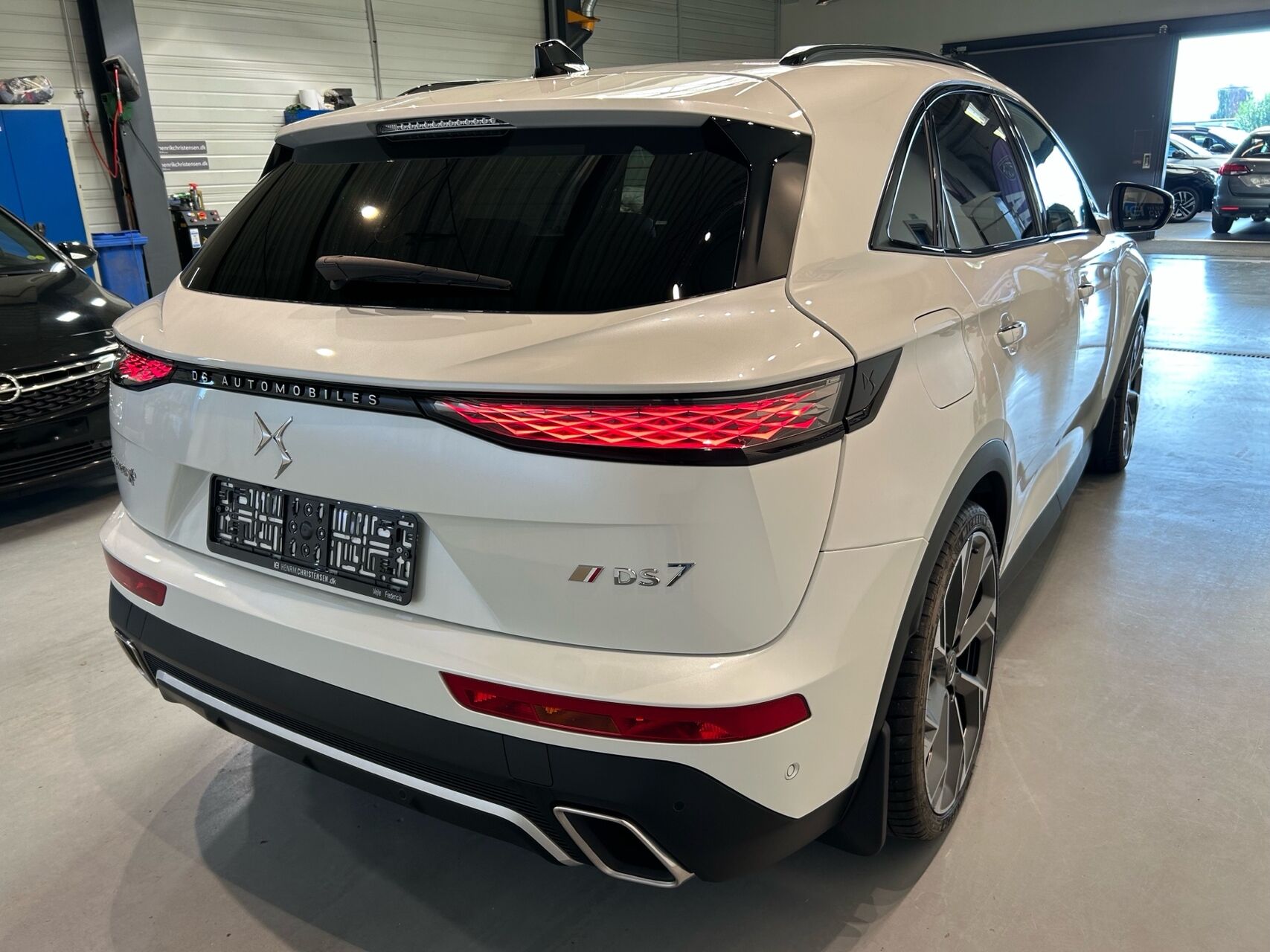 Billede af DS DS7 Crossback 1,6 E-Tense  Plugin-hybrid Rivoli AWD EAT8 360HK 5d 8g Aut.