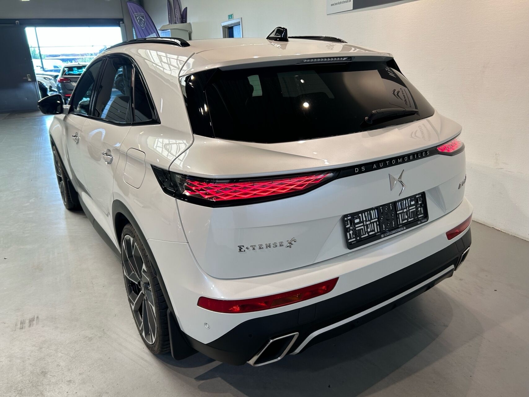 Billede af DS DS7 Crossback 1,6 E-Tense  Plugin-hybrid Rivoli AWD EAT8 360HK 5d 8g Aut.
