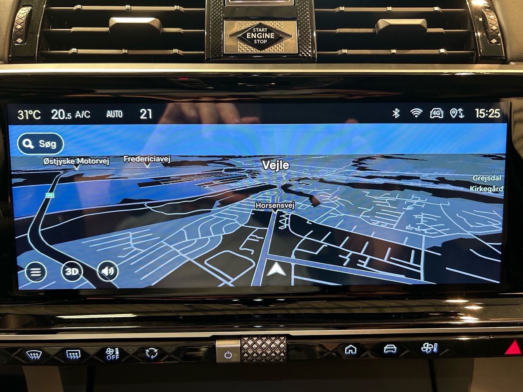 Billede af DS DS7 Crossback 1,6 E-Tense  Plugin-hybrid Rivoli AWD EAT8 360HK 5d 8g Aut.